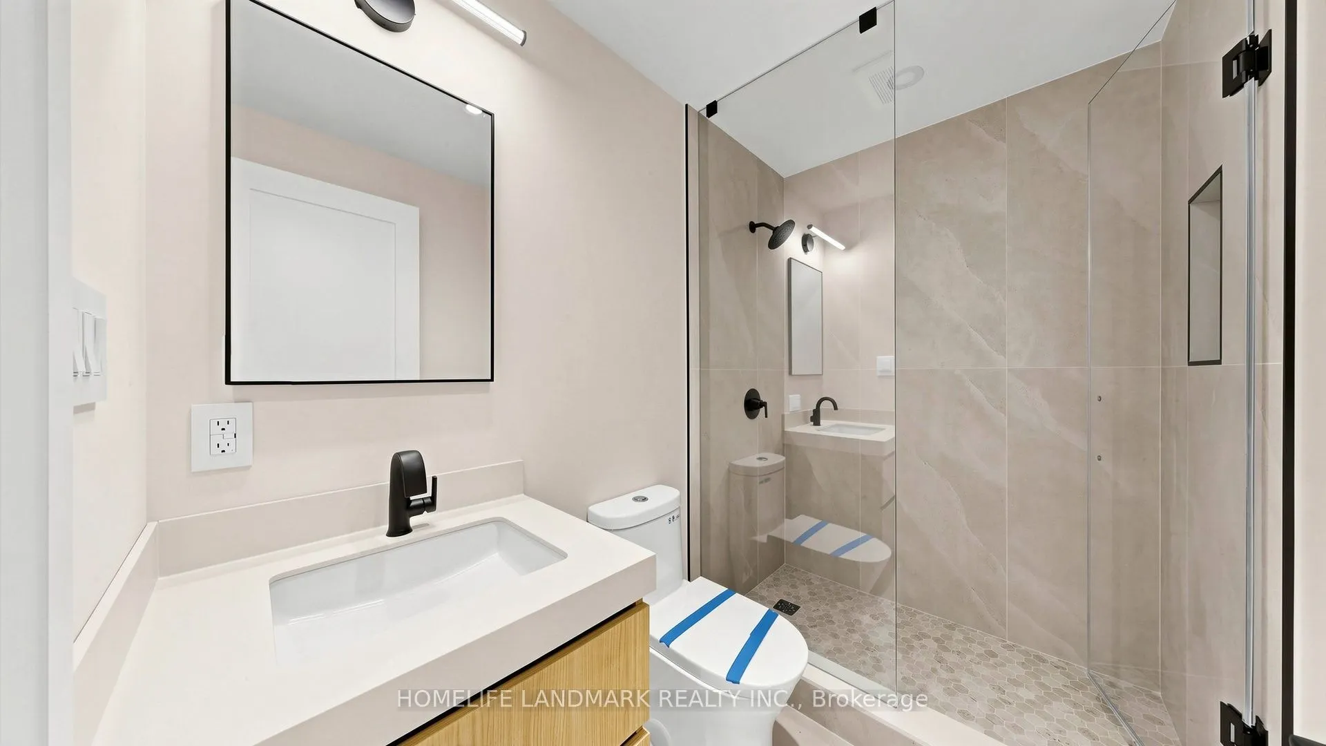 750 Glengrove Avenue W #Unit A