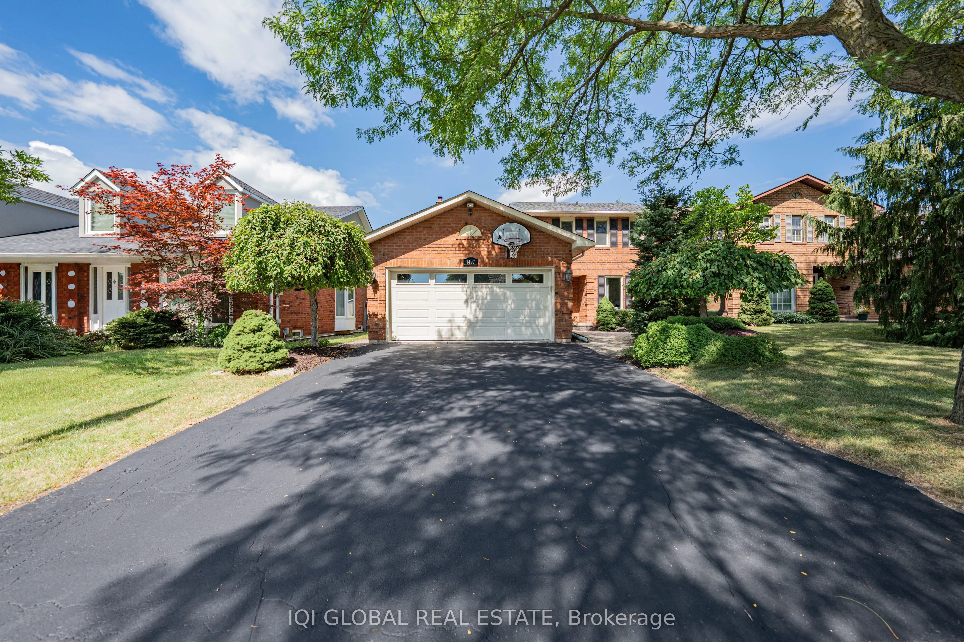 1497 Greenbriar Drive