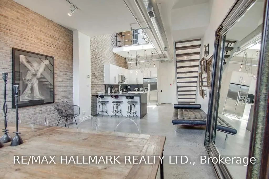 6 Bartlett Avenue #7