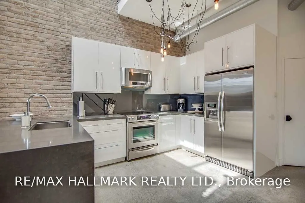 6 Bartlett Avenue #7
