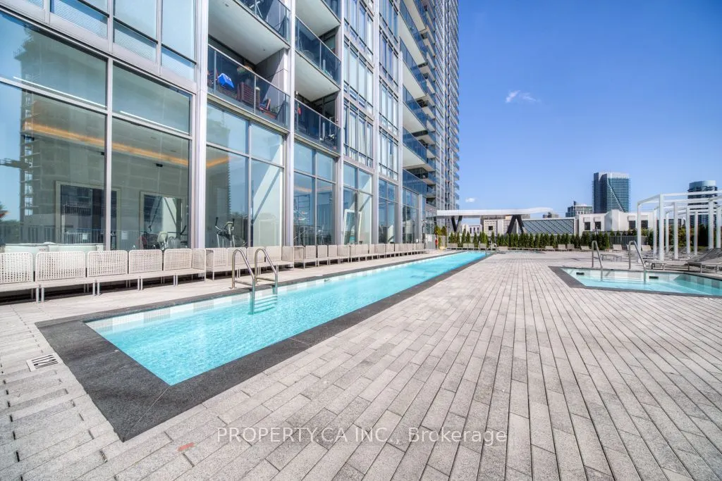 88 Park Lawn Road #1215
