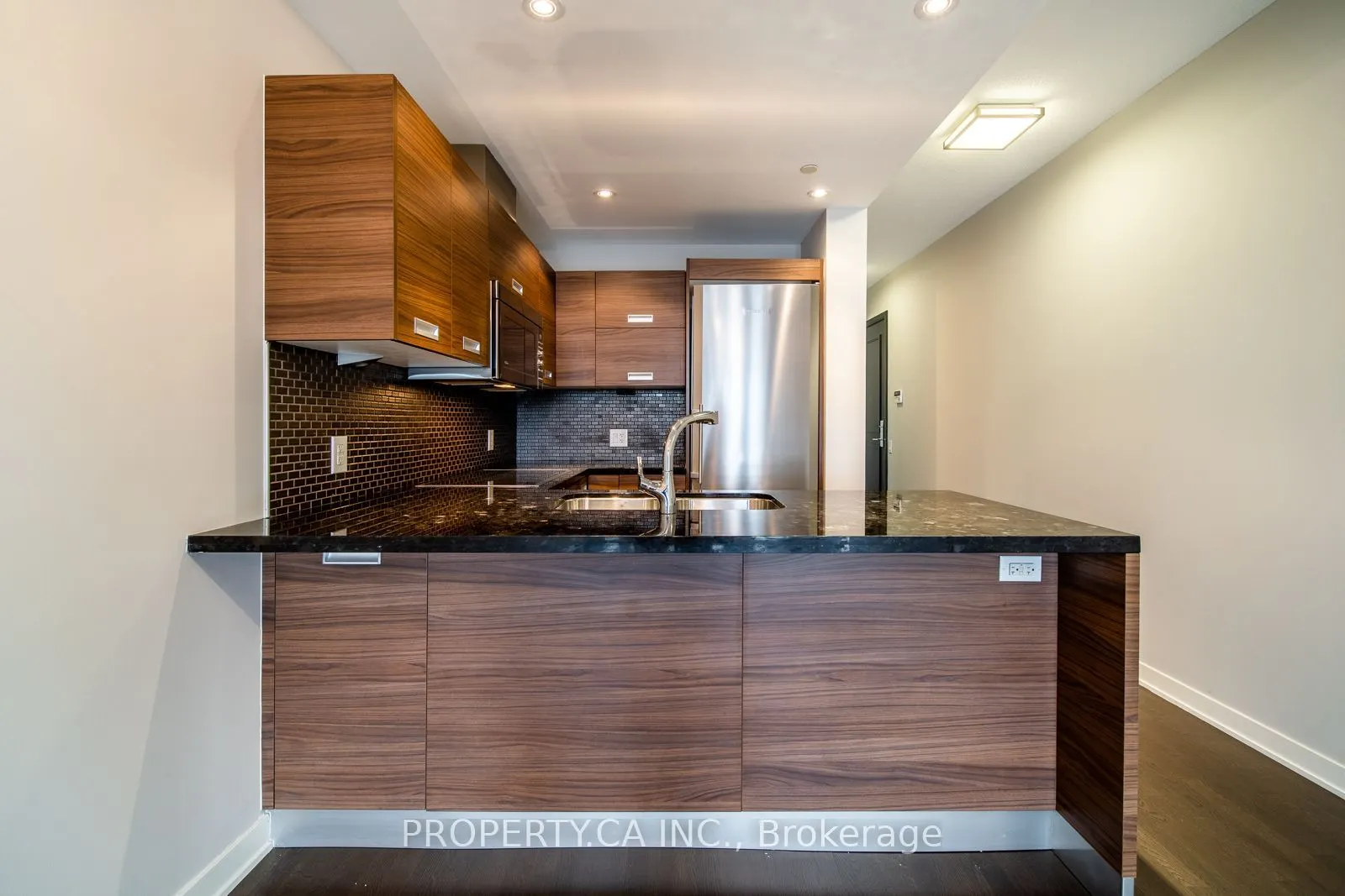 88 Park Lawn Road #1215