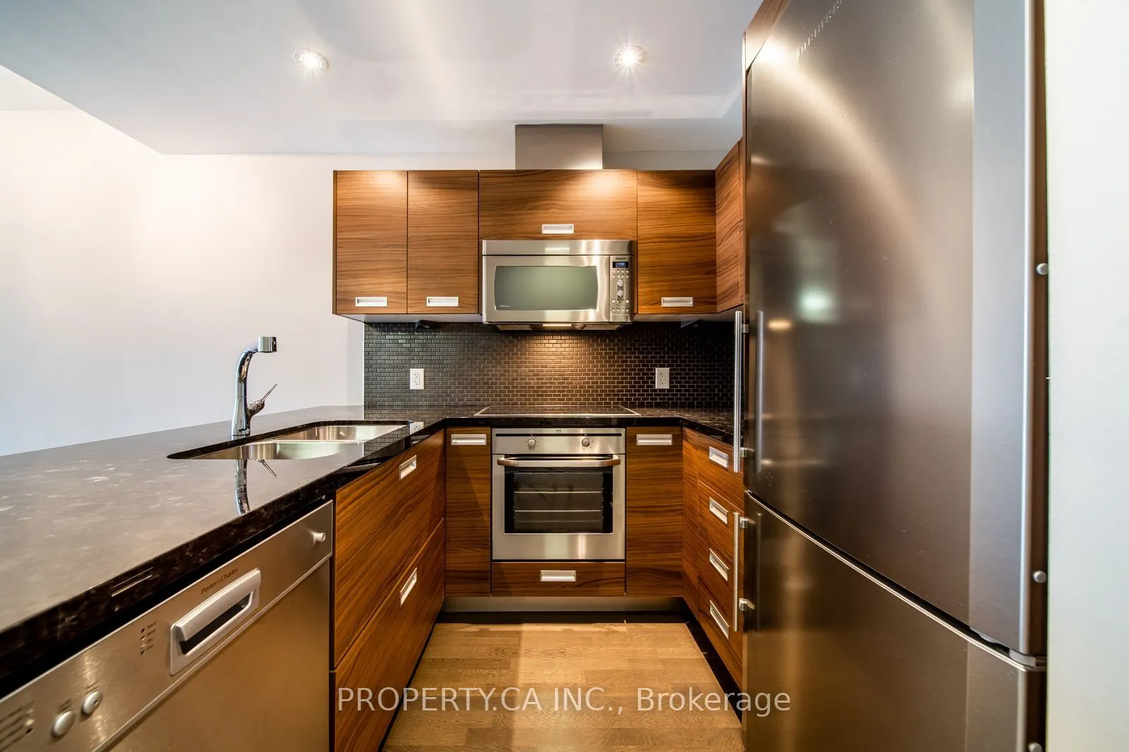 88 Park Lawn Road #1215
