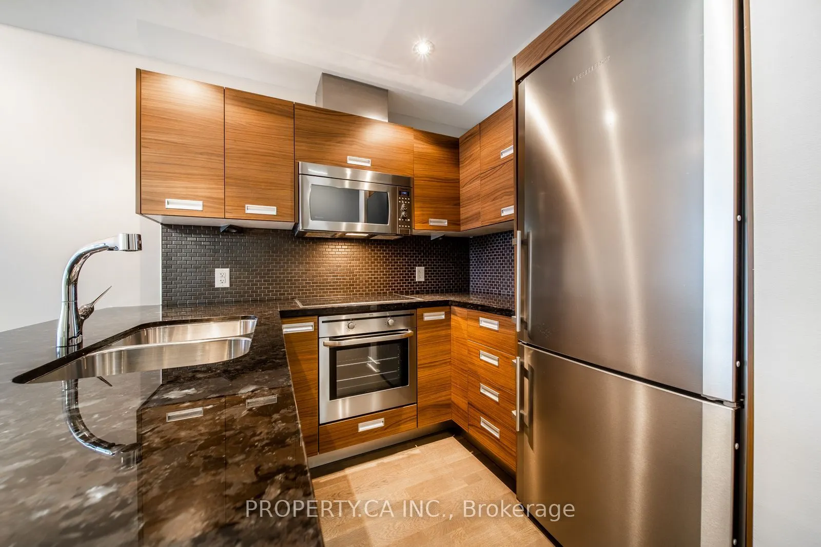 88 Park Lawn Road #1215