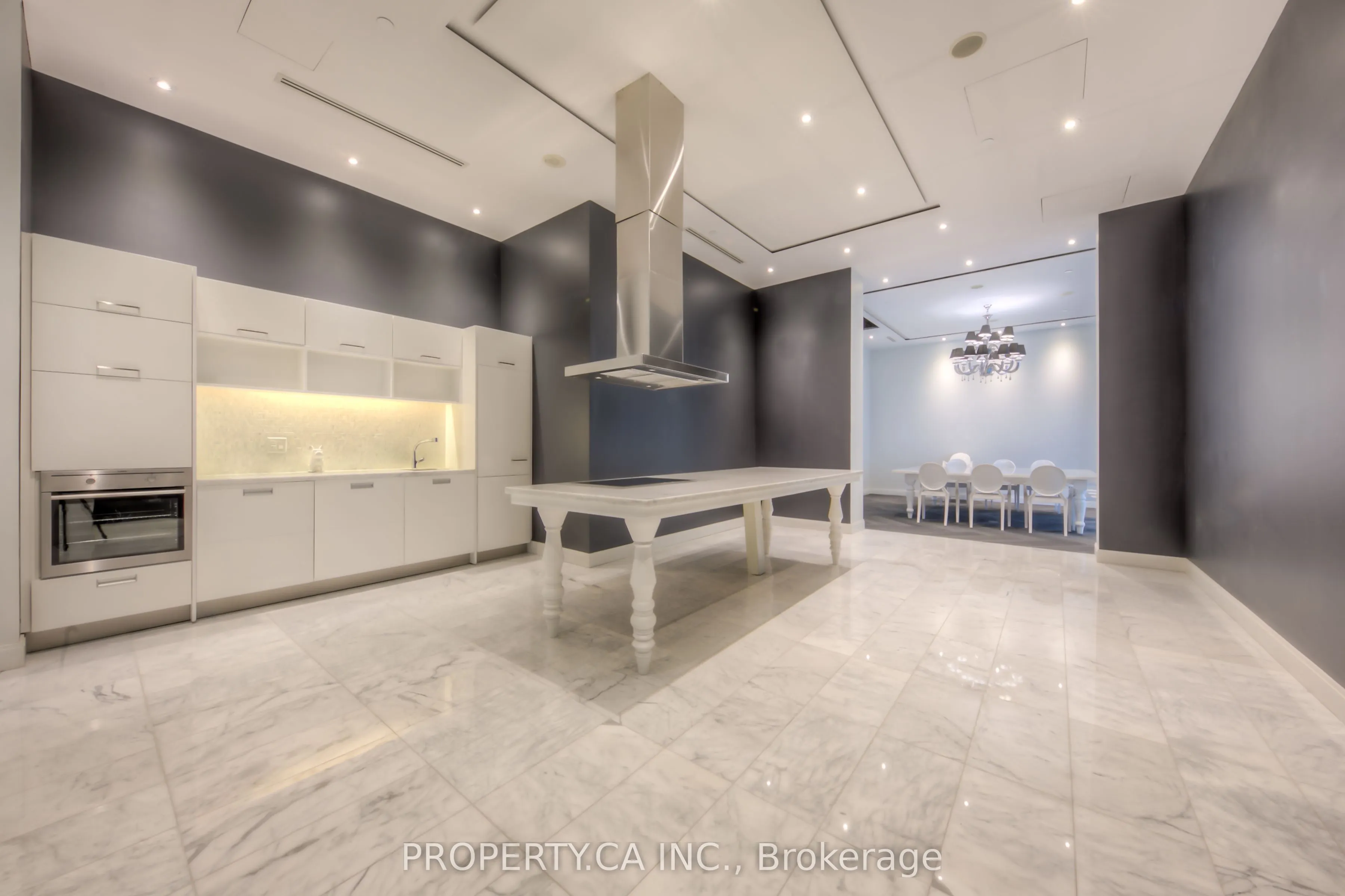 88 Park Lawn Road #1215