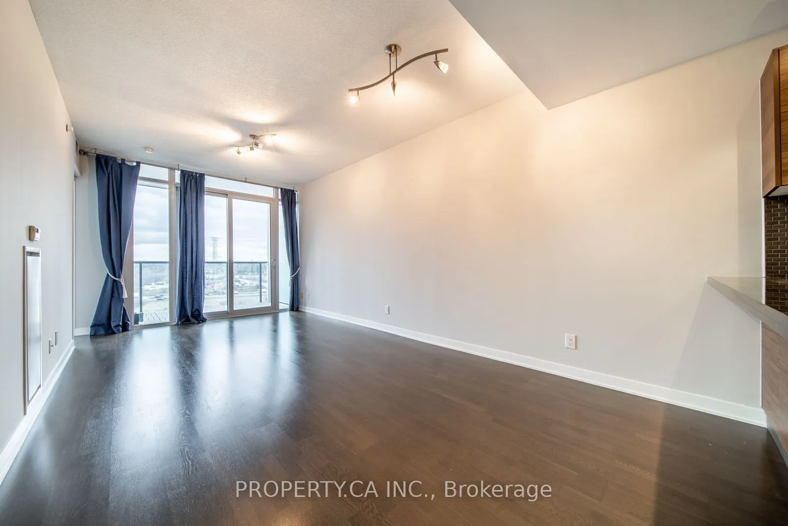 88 Park Lawn Road #1215