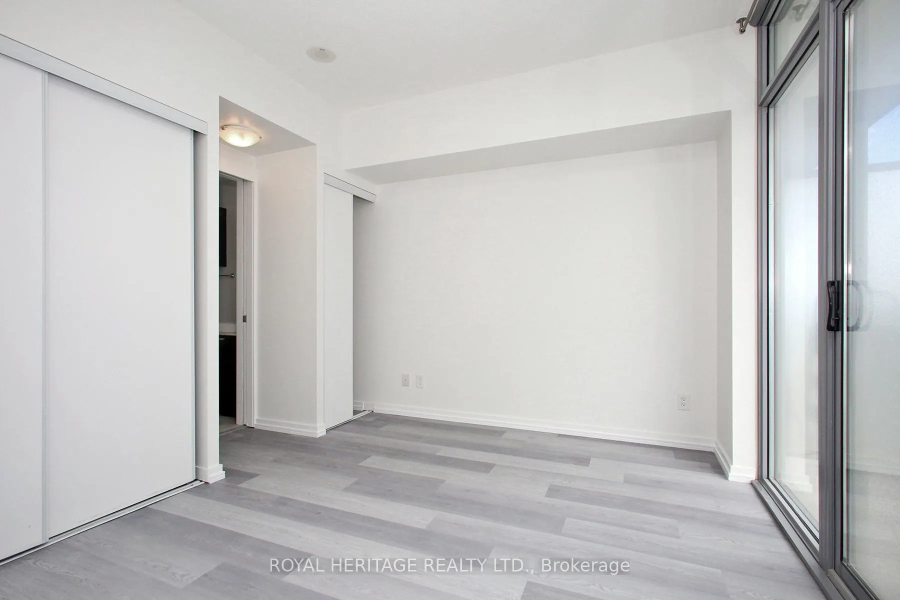 105 Queensway Avenue #1216