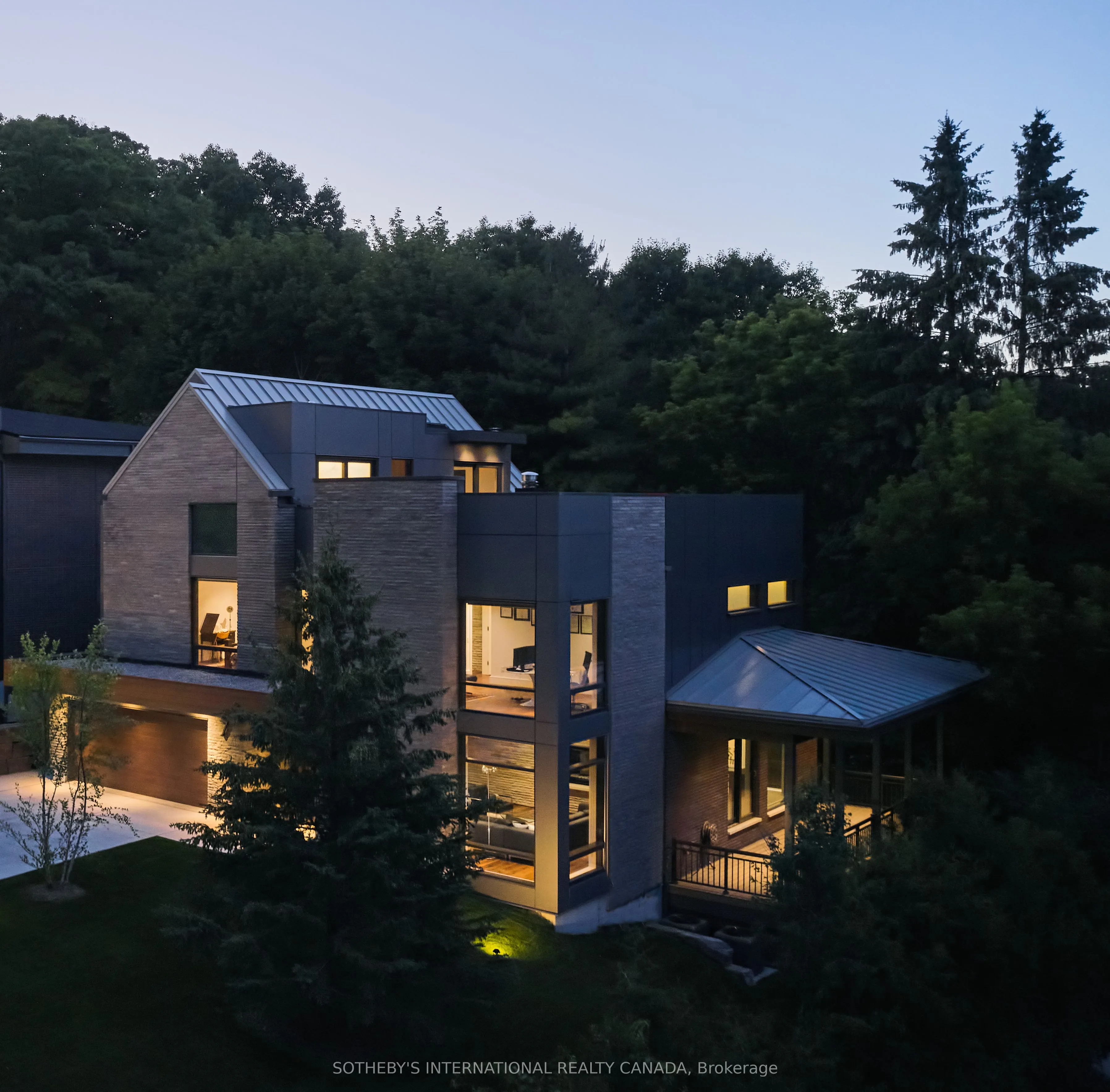 7 North Drive