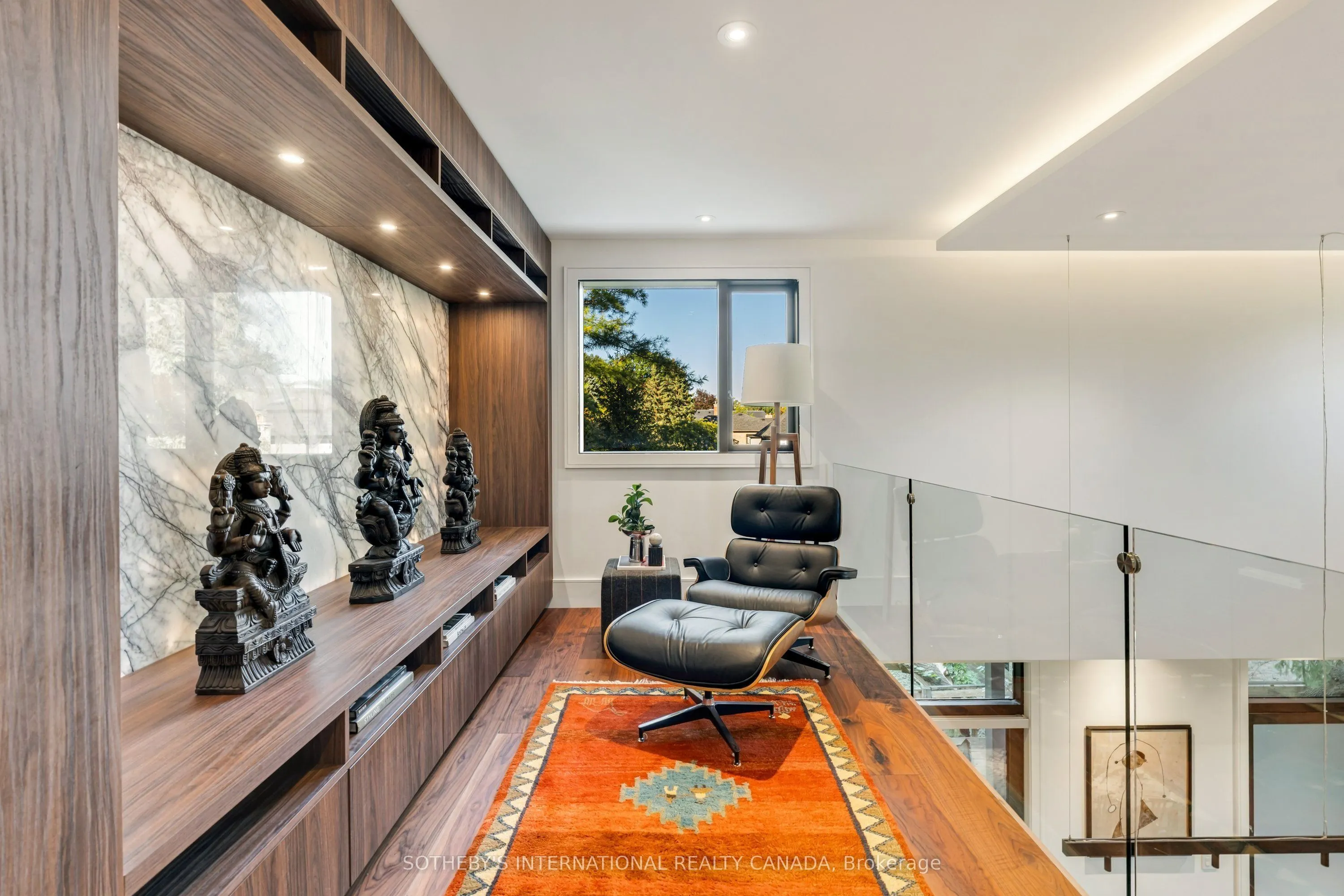 7 North Drive
