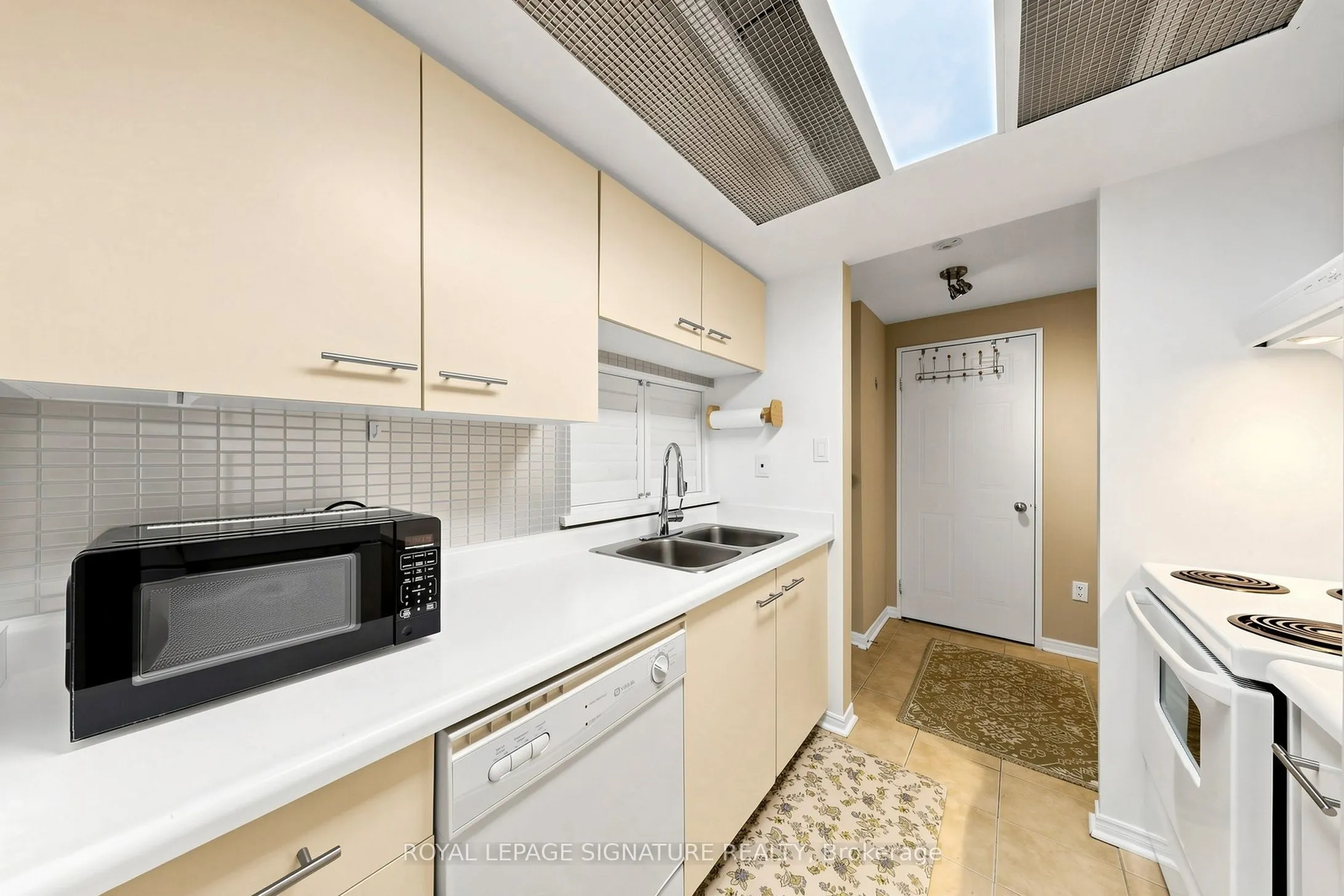8351 Mclaughlin Road S #334