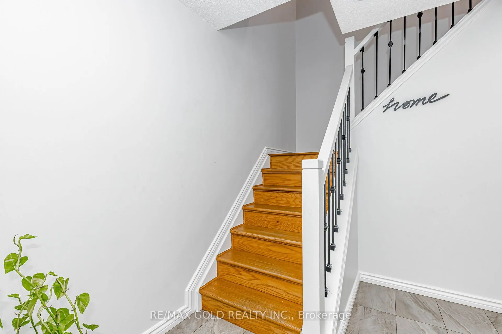 240 Simmons Boulevard