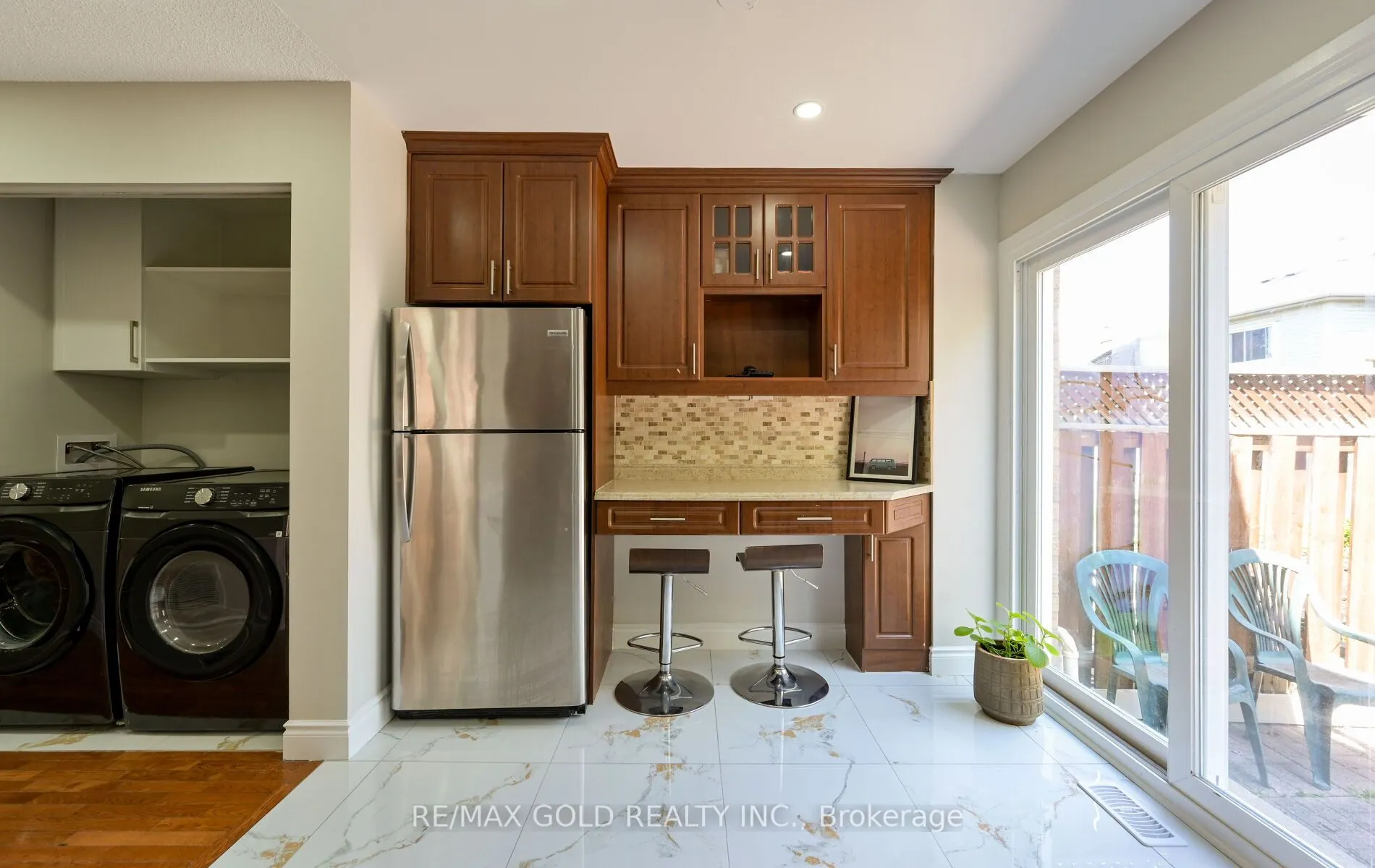 171 Fernforest Drive