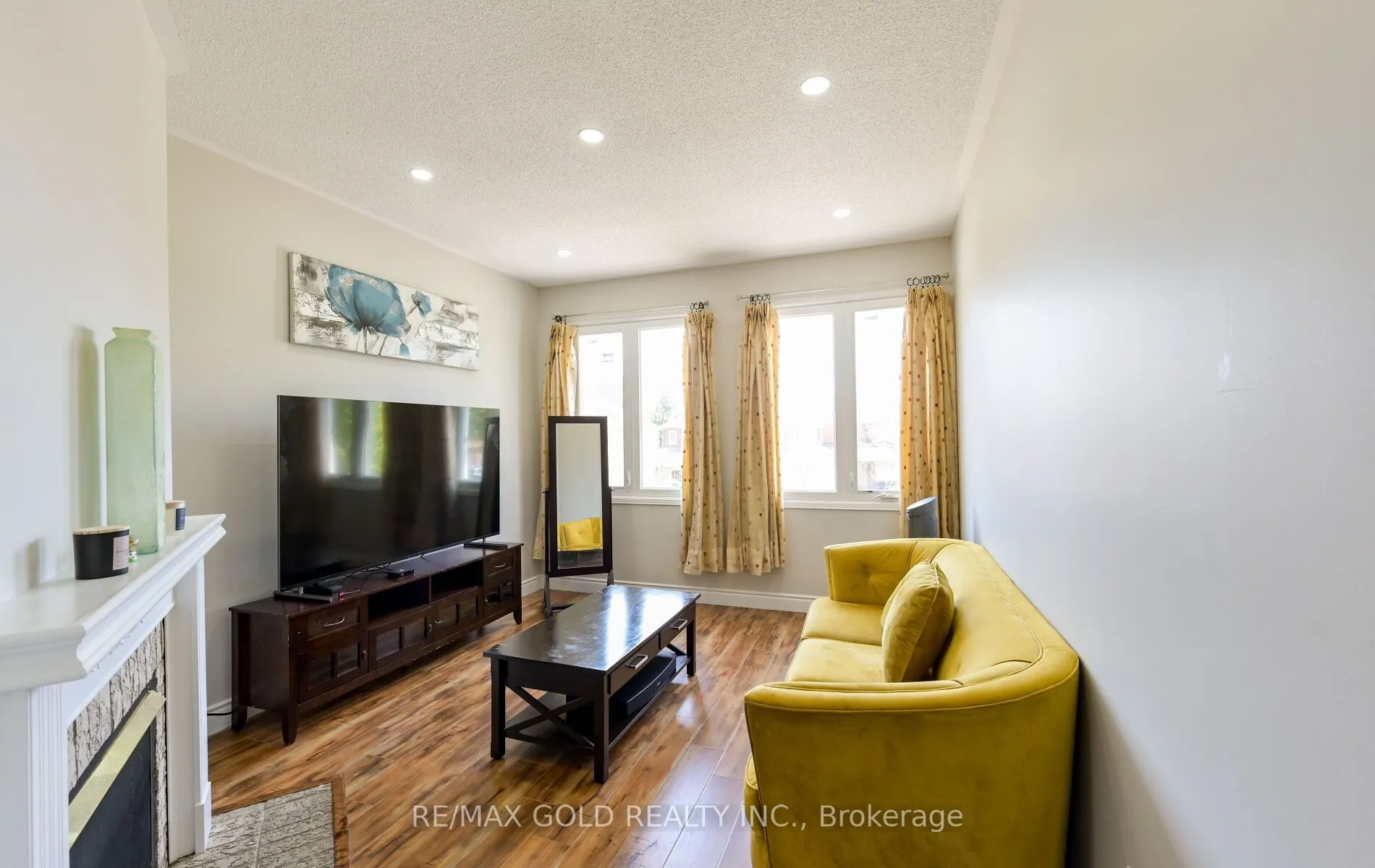 171 Fernforest Drive