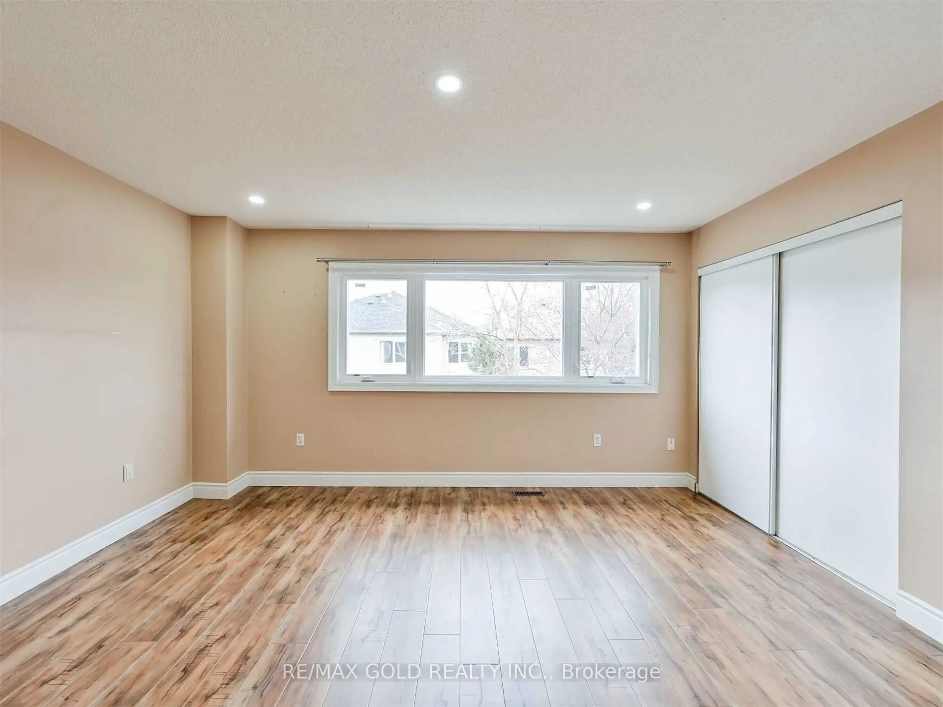 171 Fernforest Drive