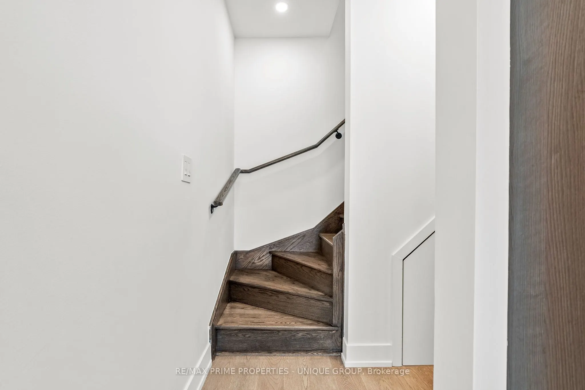 311 Gilmour Avenue