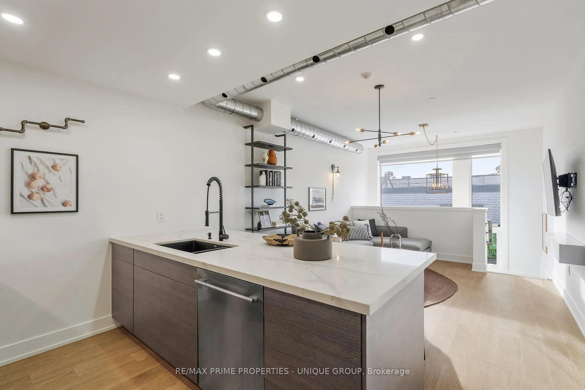 311 Gilmour Avenue