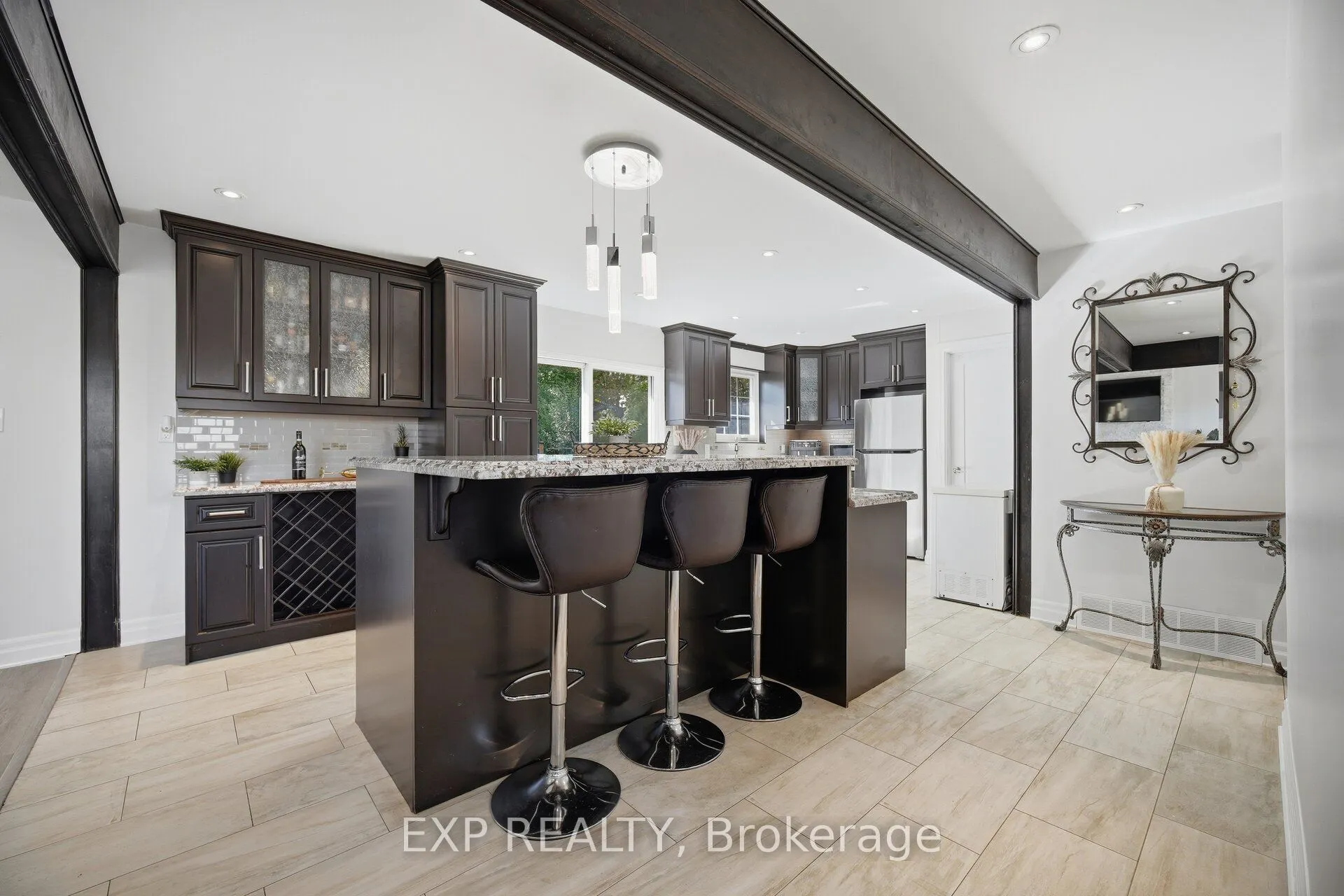 1262 Kelly Road
