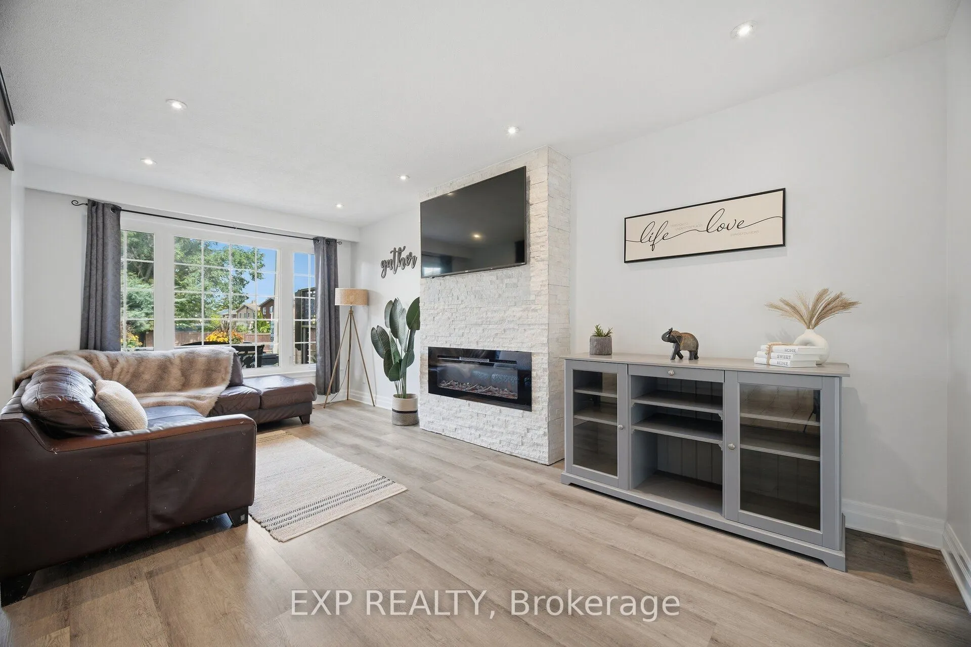 1262 Kelly Road