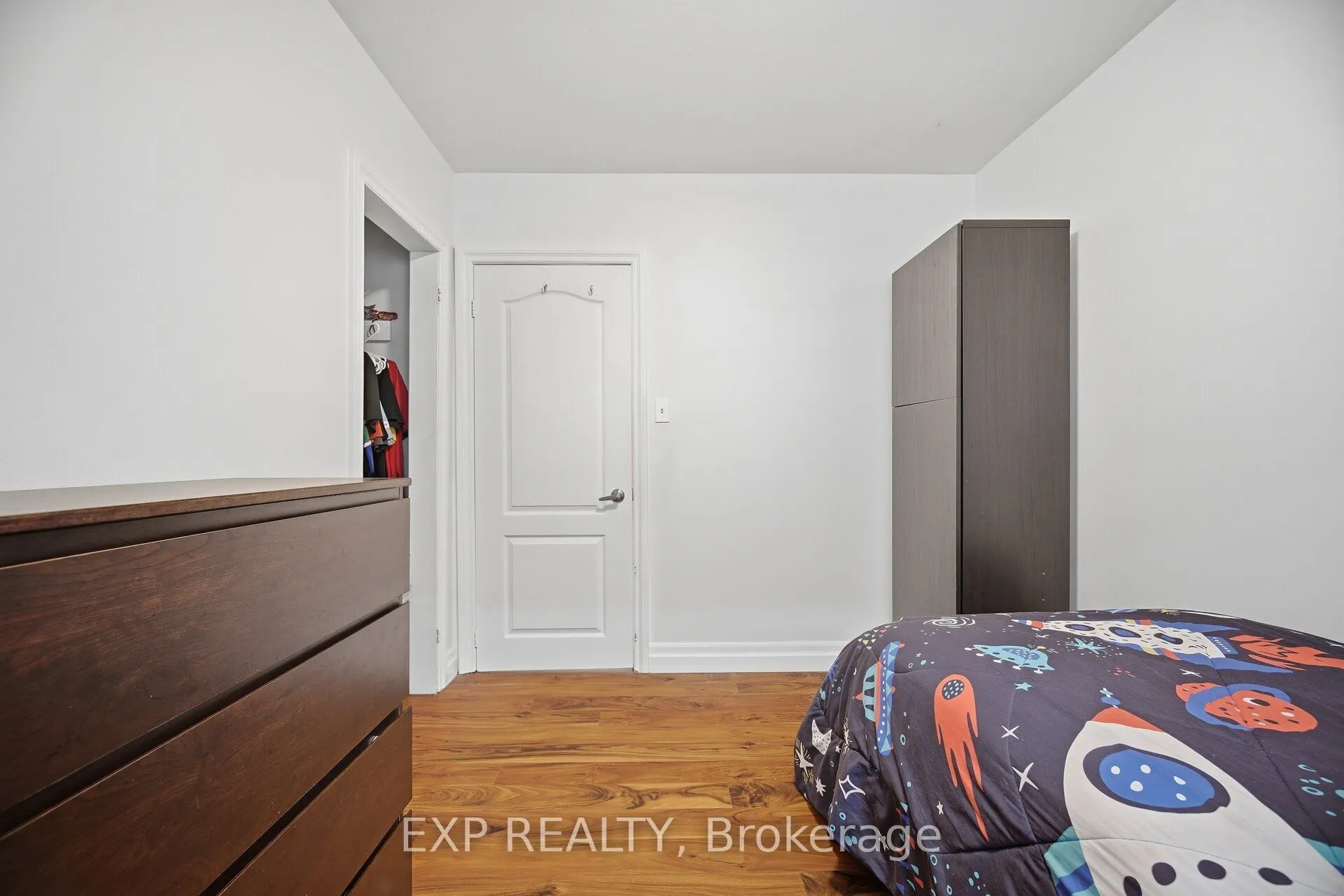 1262 Kelly Road