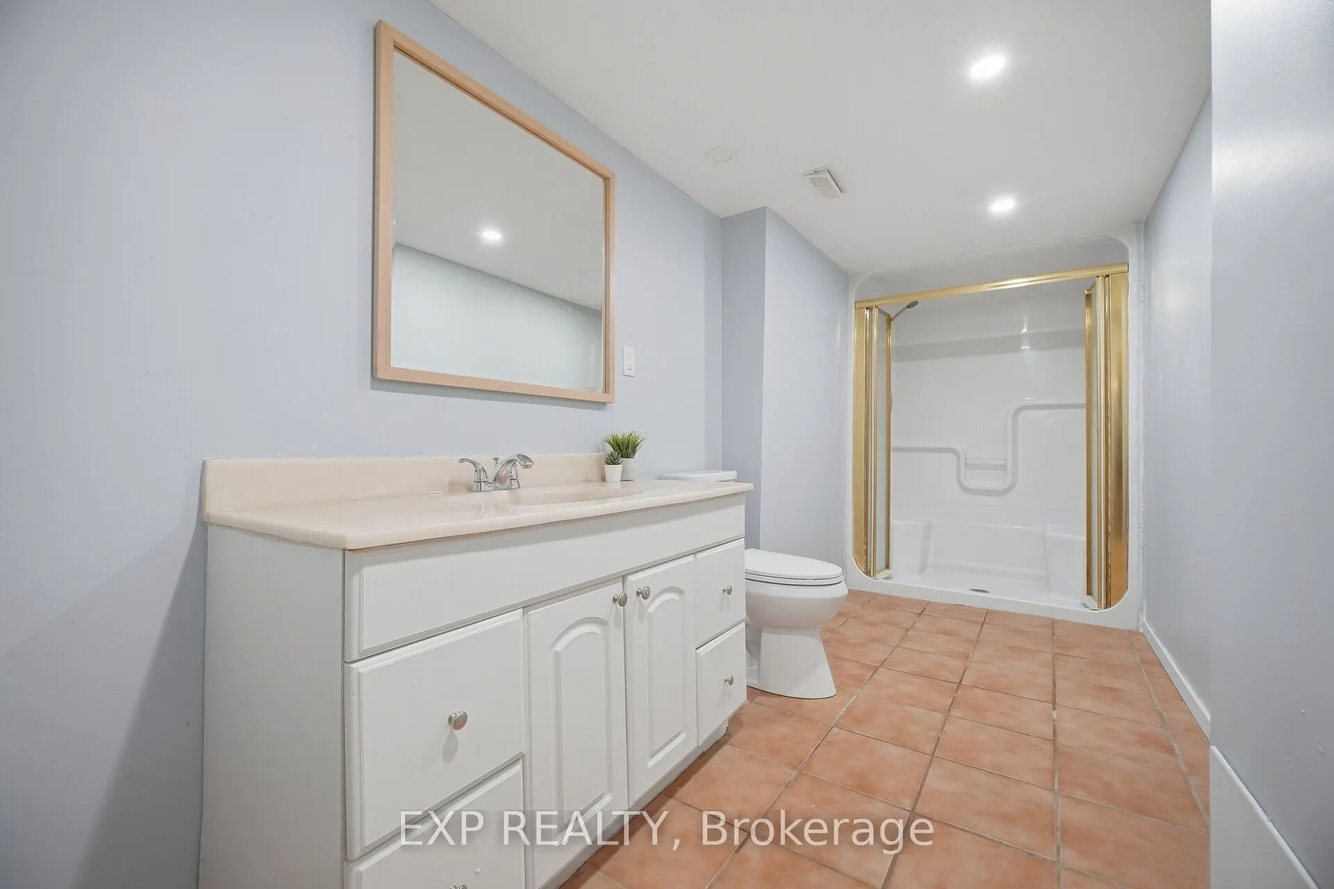 1262 Kelly Road