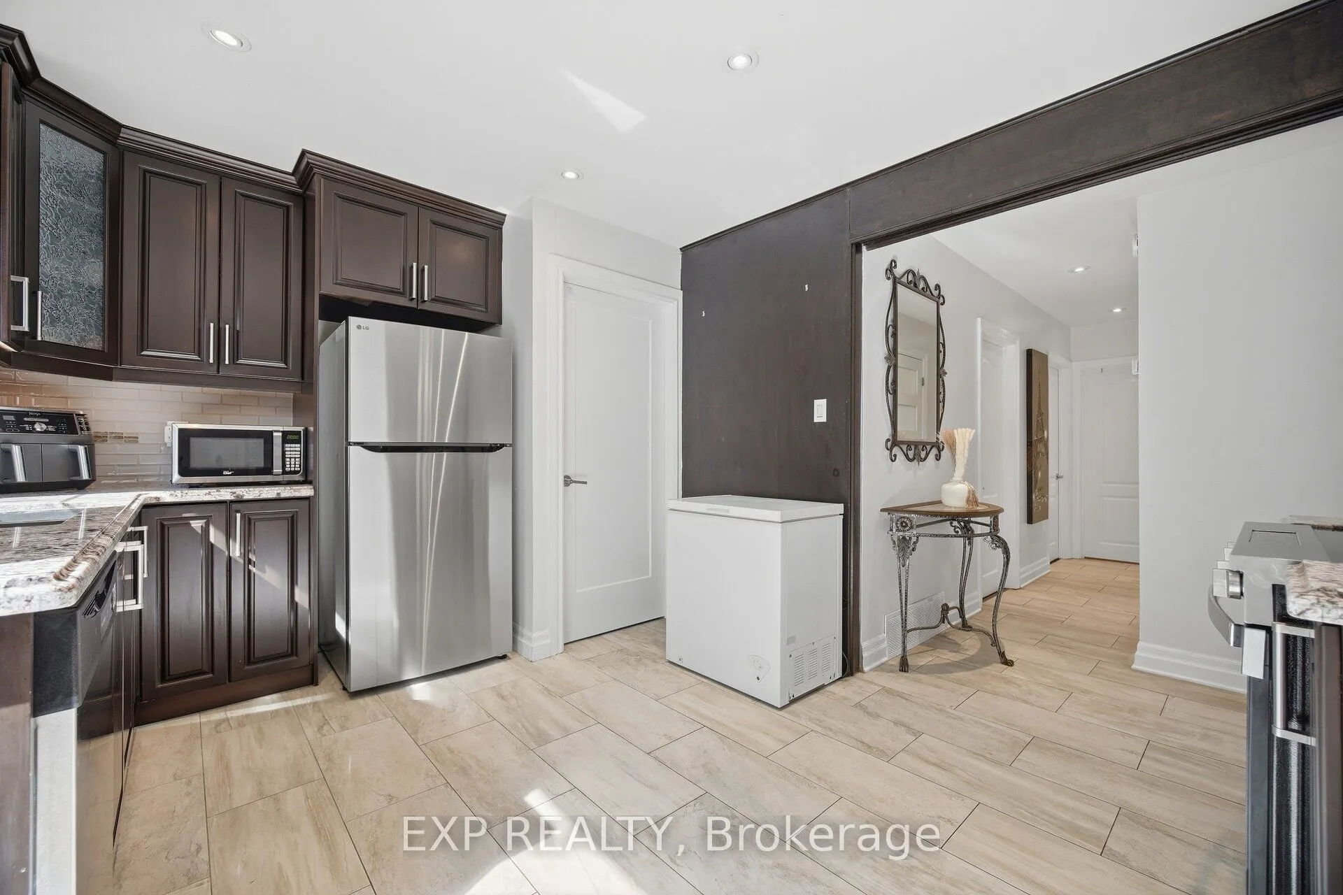 1262 Kelly Road