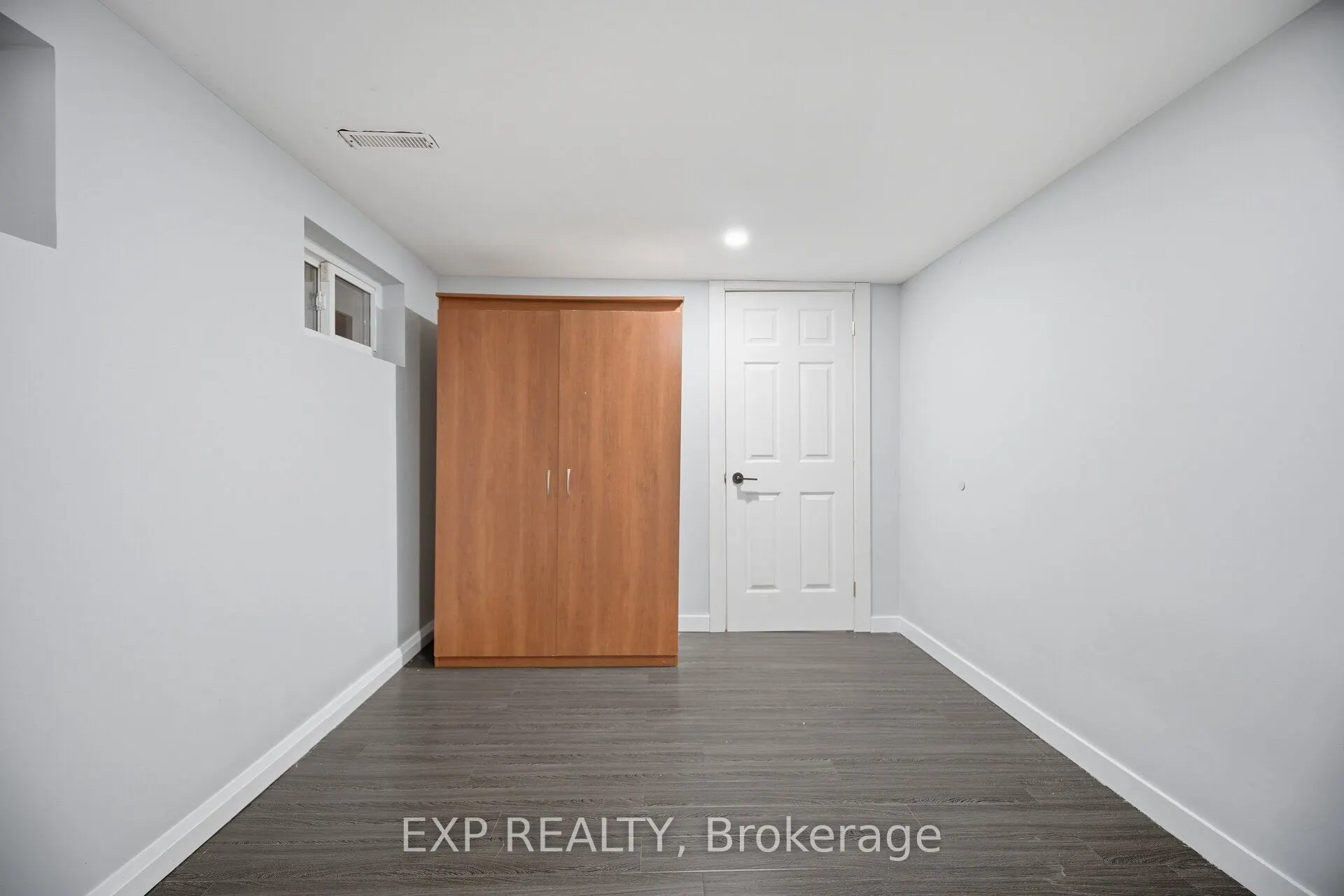 1262 Kelly Road