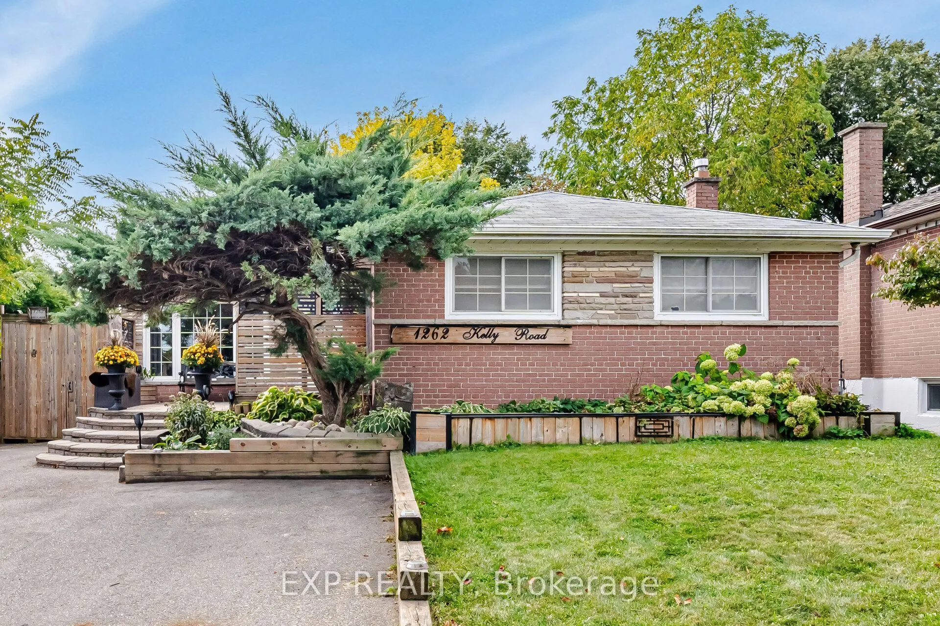 1262 Kelly Road