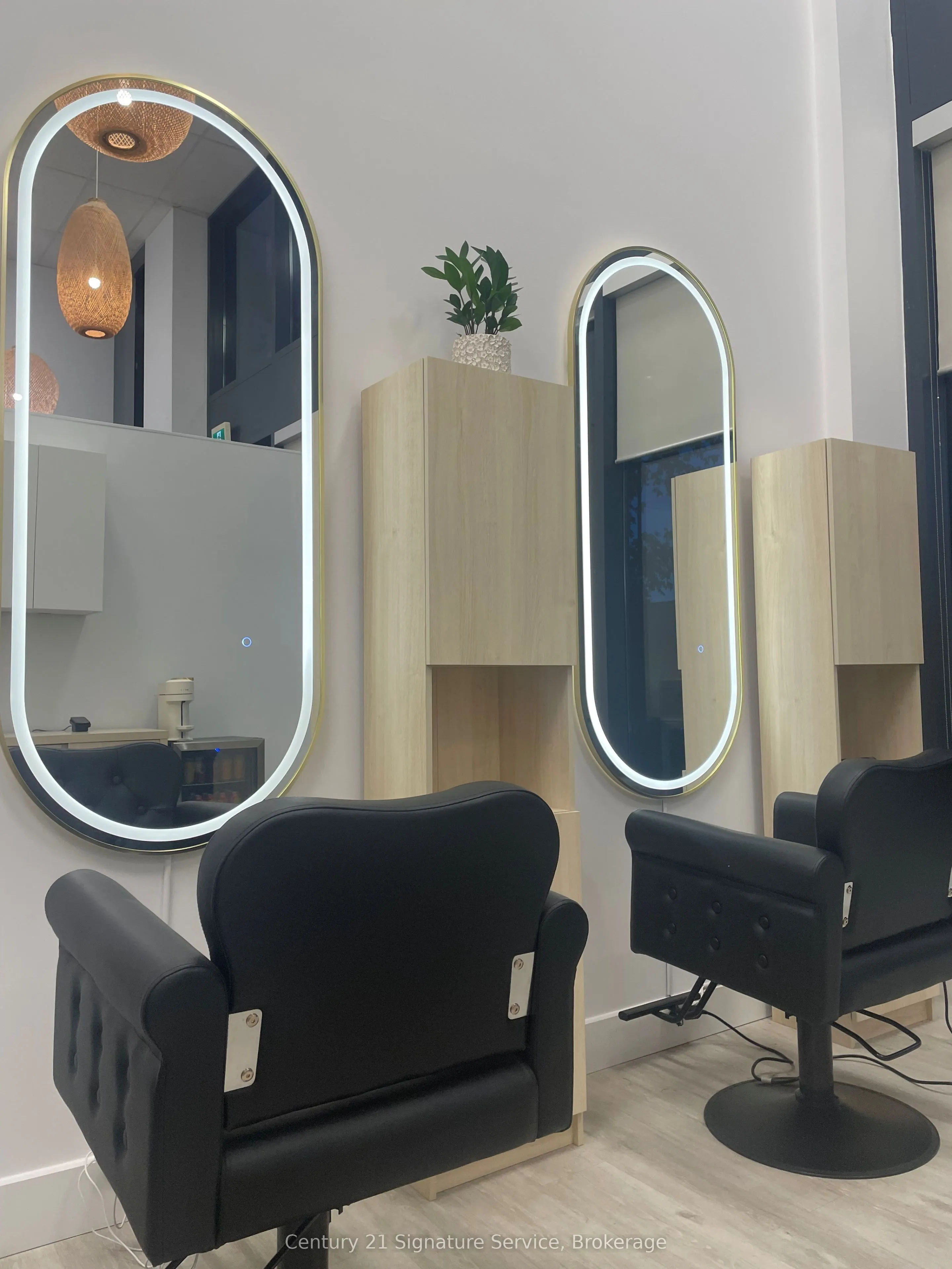 2083 Lakeshore Boulevard W #3D