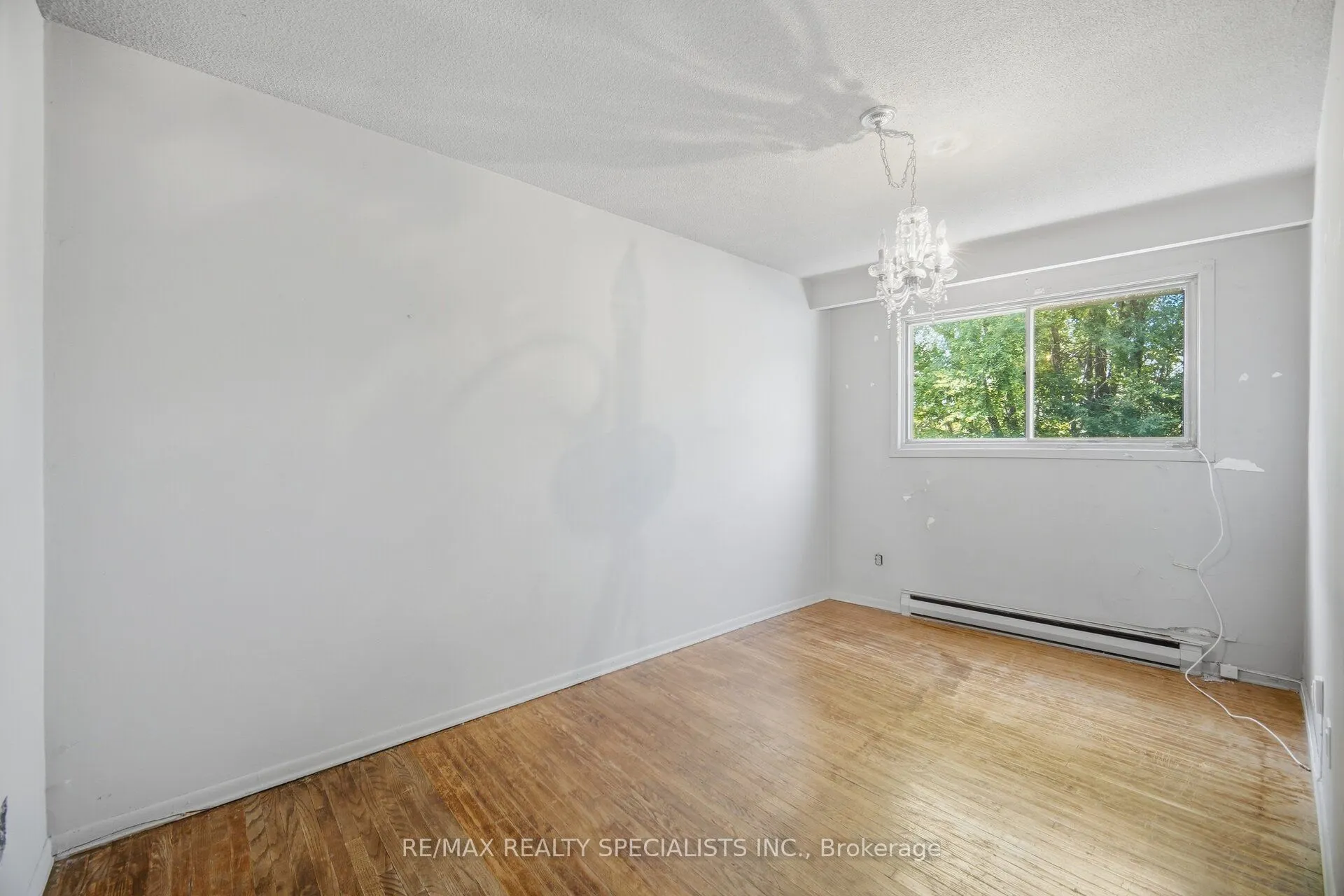 1169 Lakeshore Road E