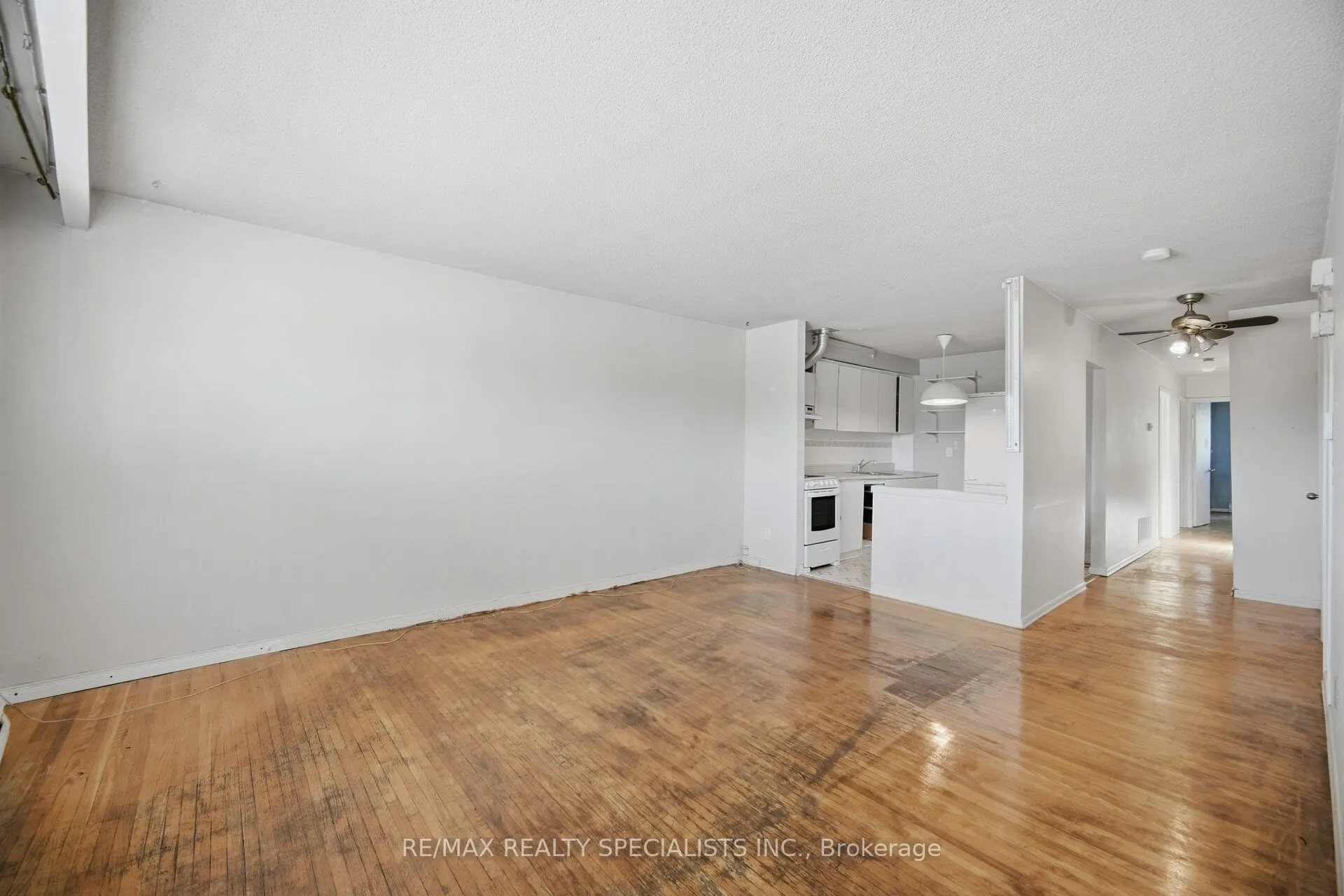 1169 Lakeshore Road E