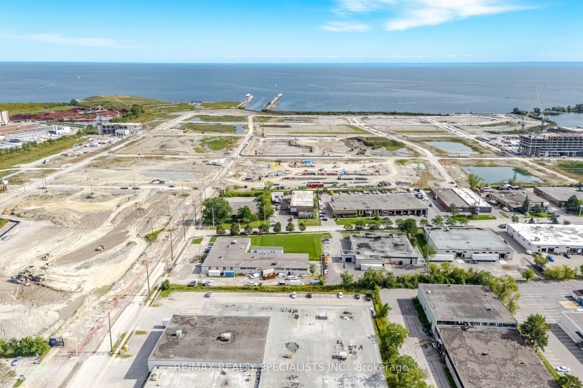 1169 Lakeshore Road E