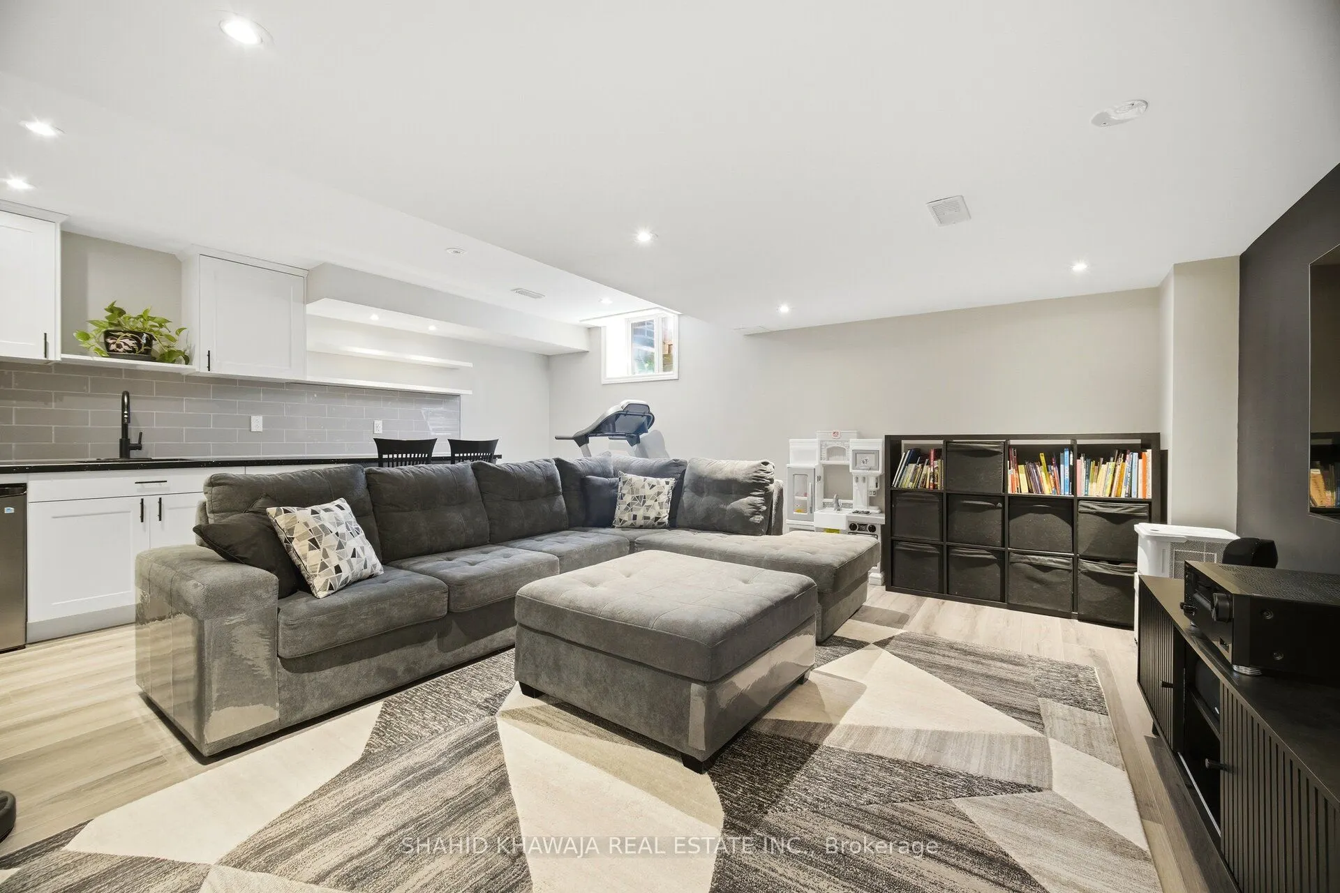 1504 Shade Lane
