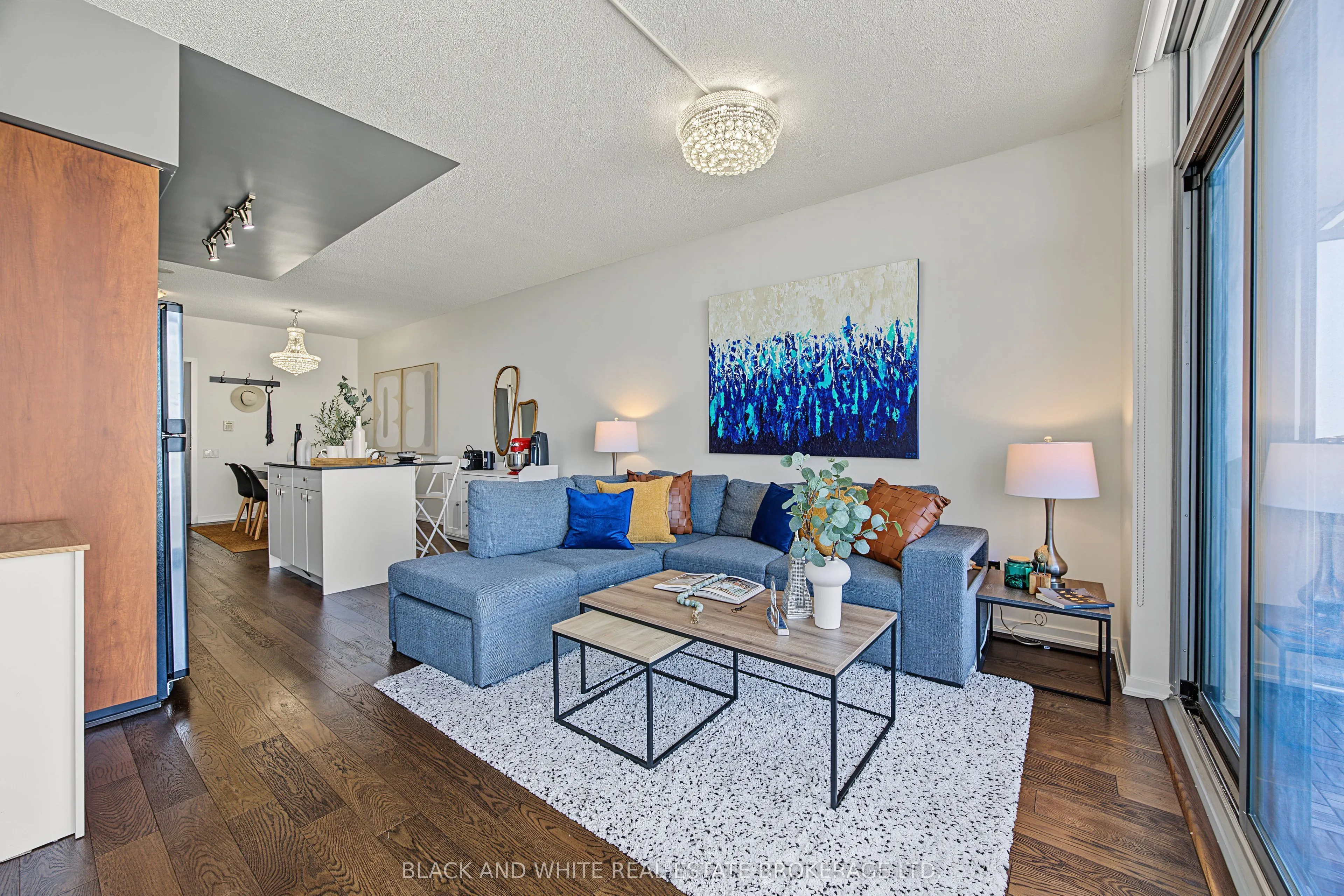 103 The Queensway Avenue #2315