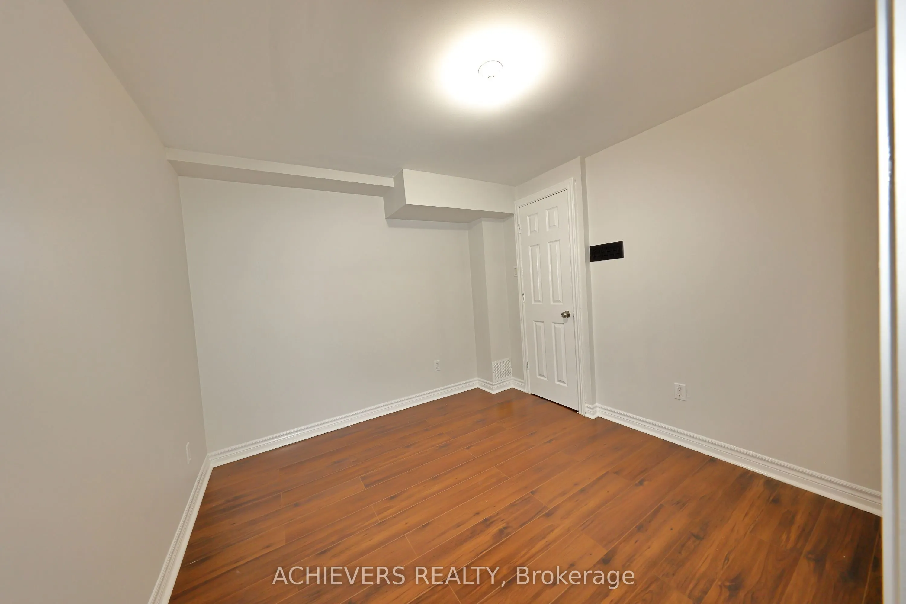 62 Sir Jacobs Crescent