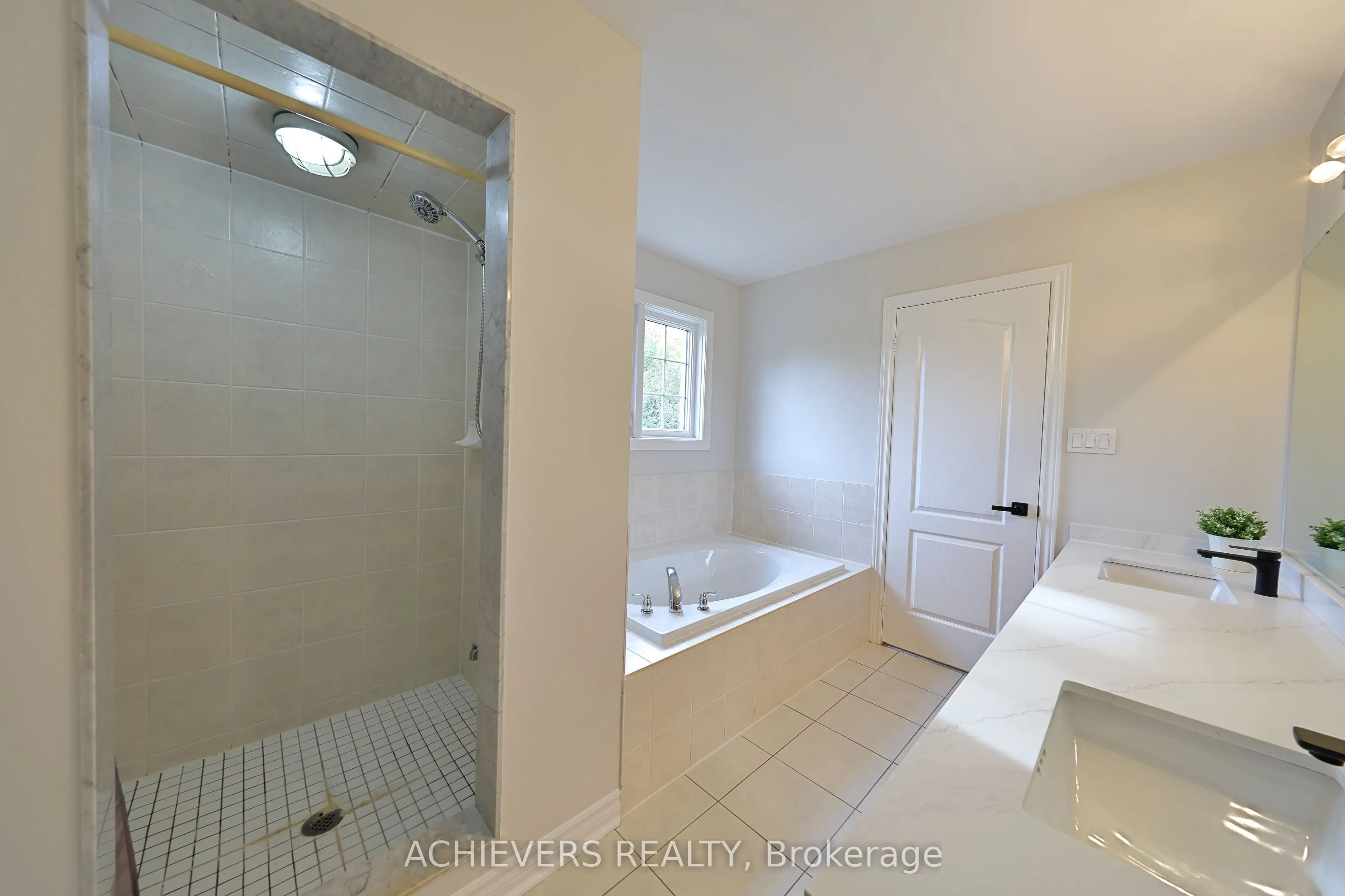 62 Sir Jacobs Crescent
