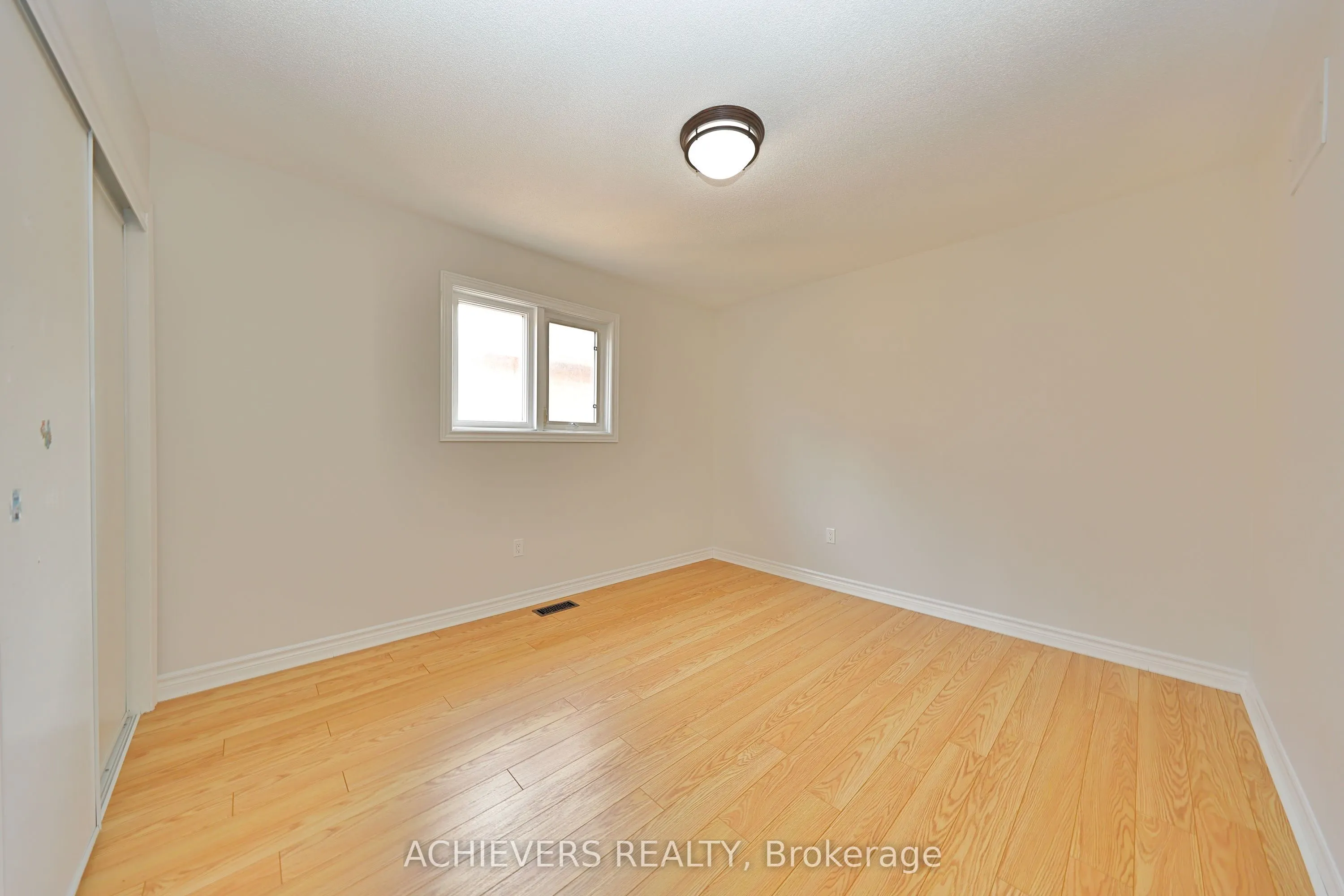 62 Sir Jacobs Crescent