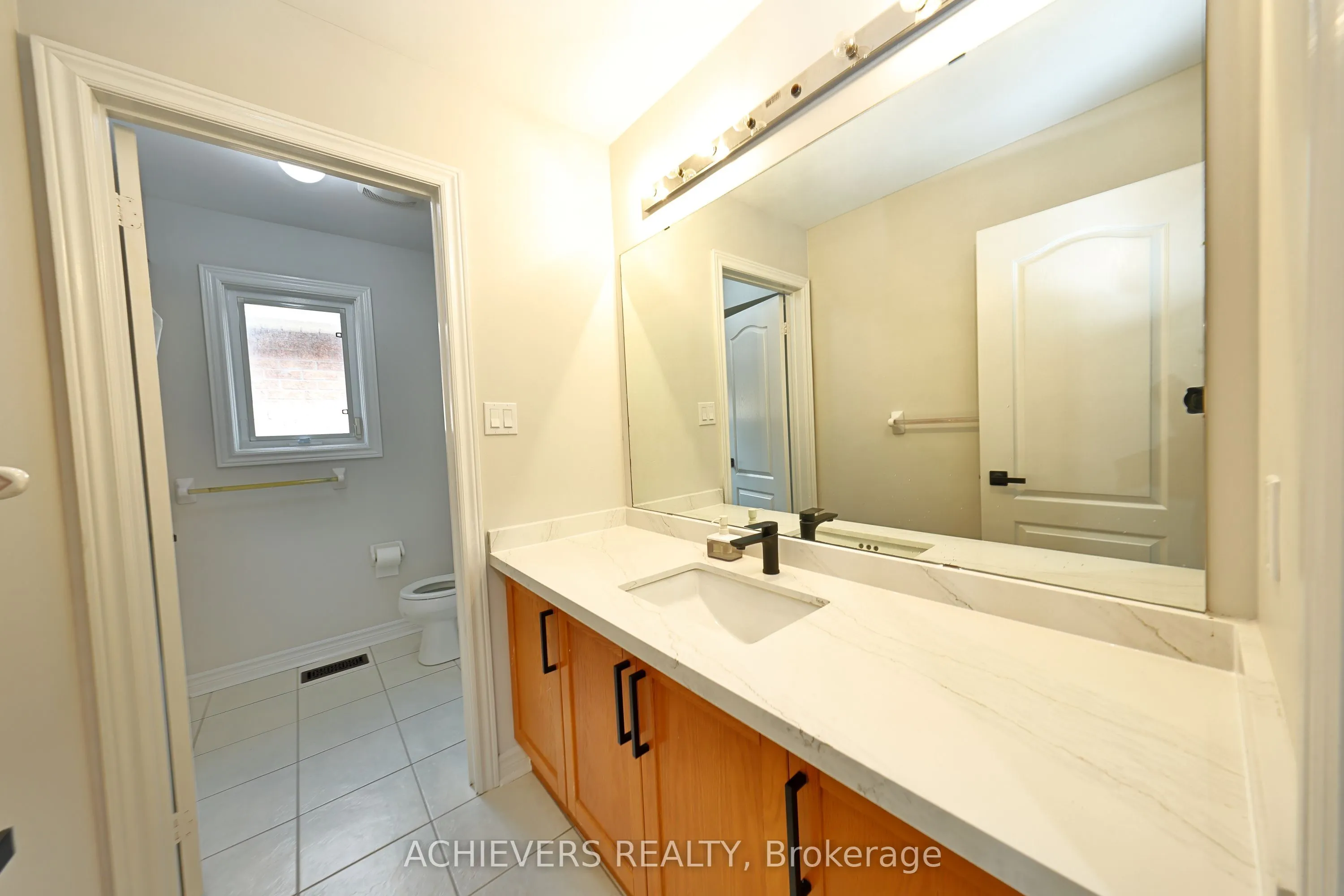 62 Sir Jacobs Crescent