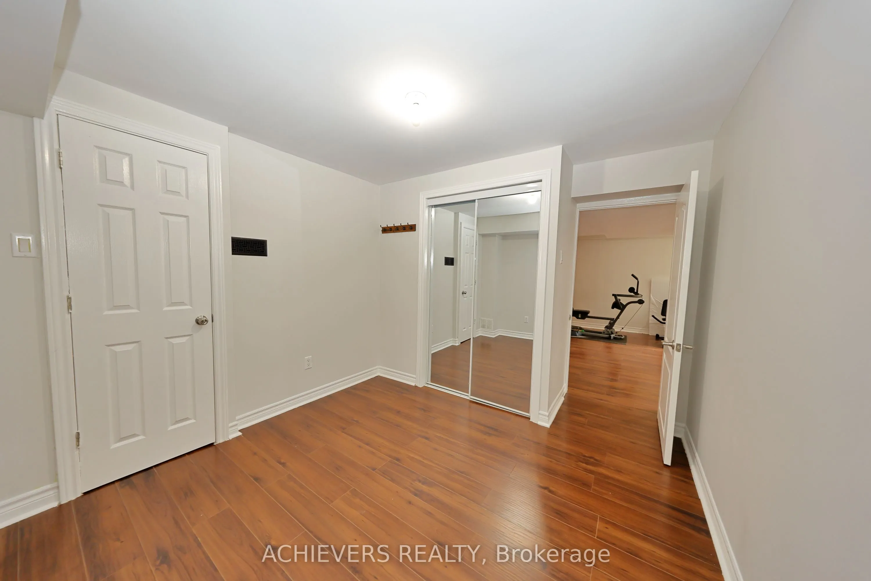 62 Sir Jacobs Crescent