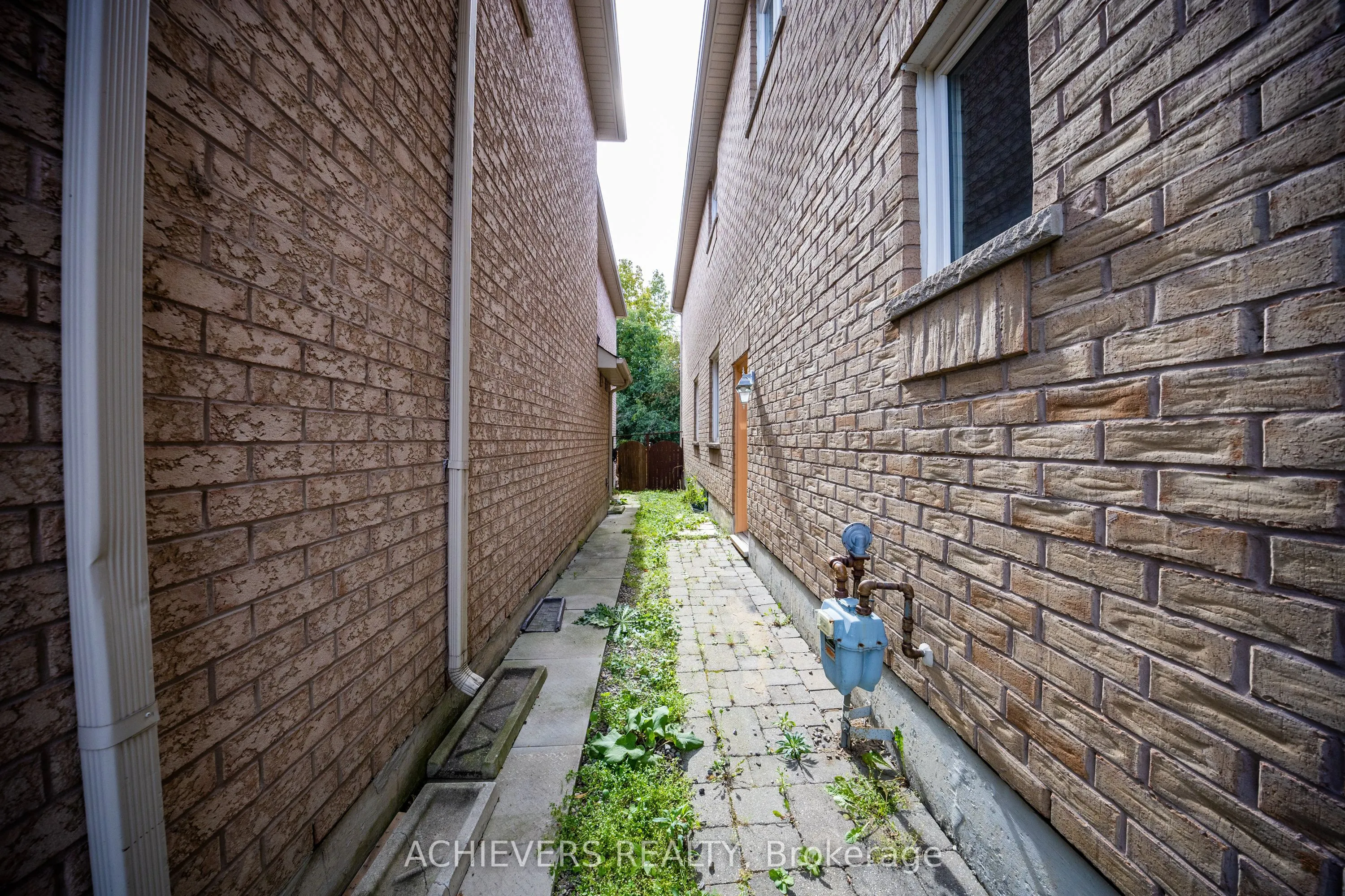 62 Sir Jacobs Crescent