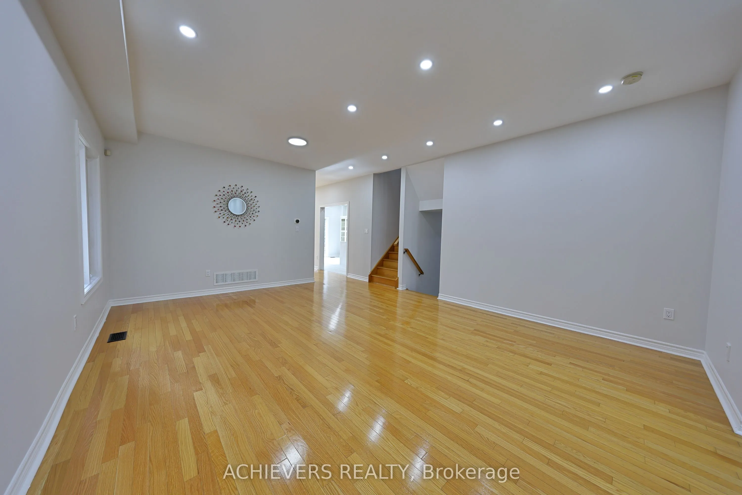 62 Sir Jacobs Crescent