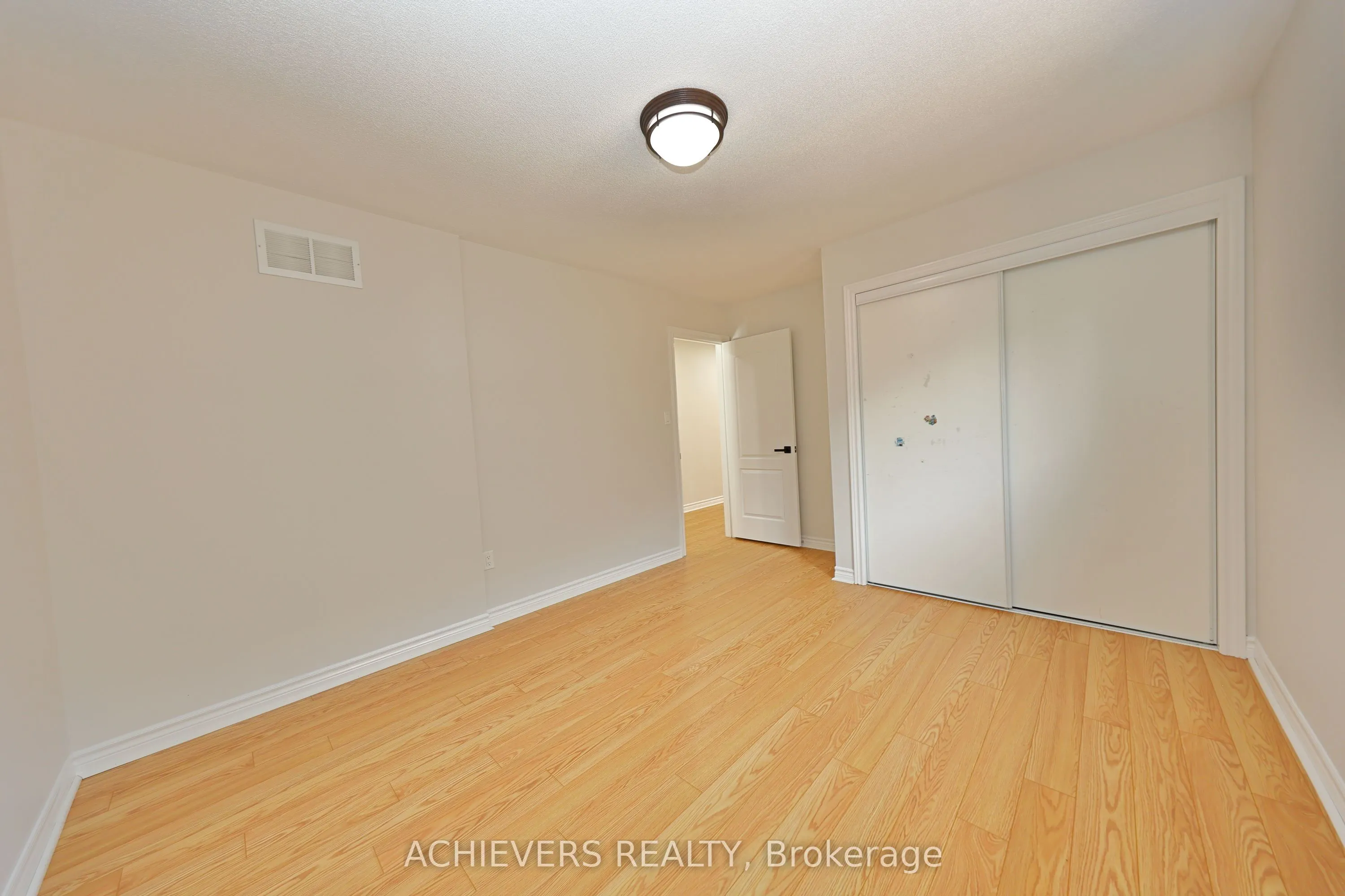 62 Sir Jacobs Crescent