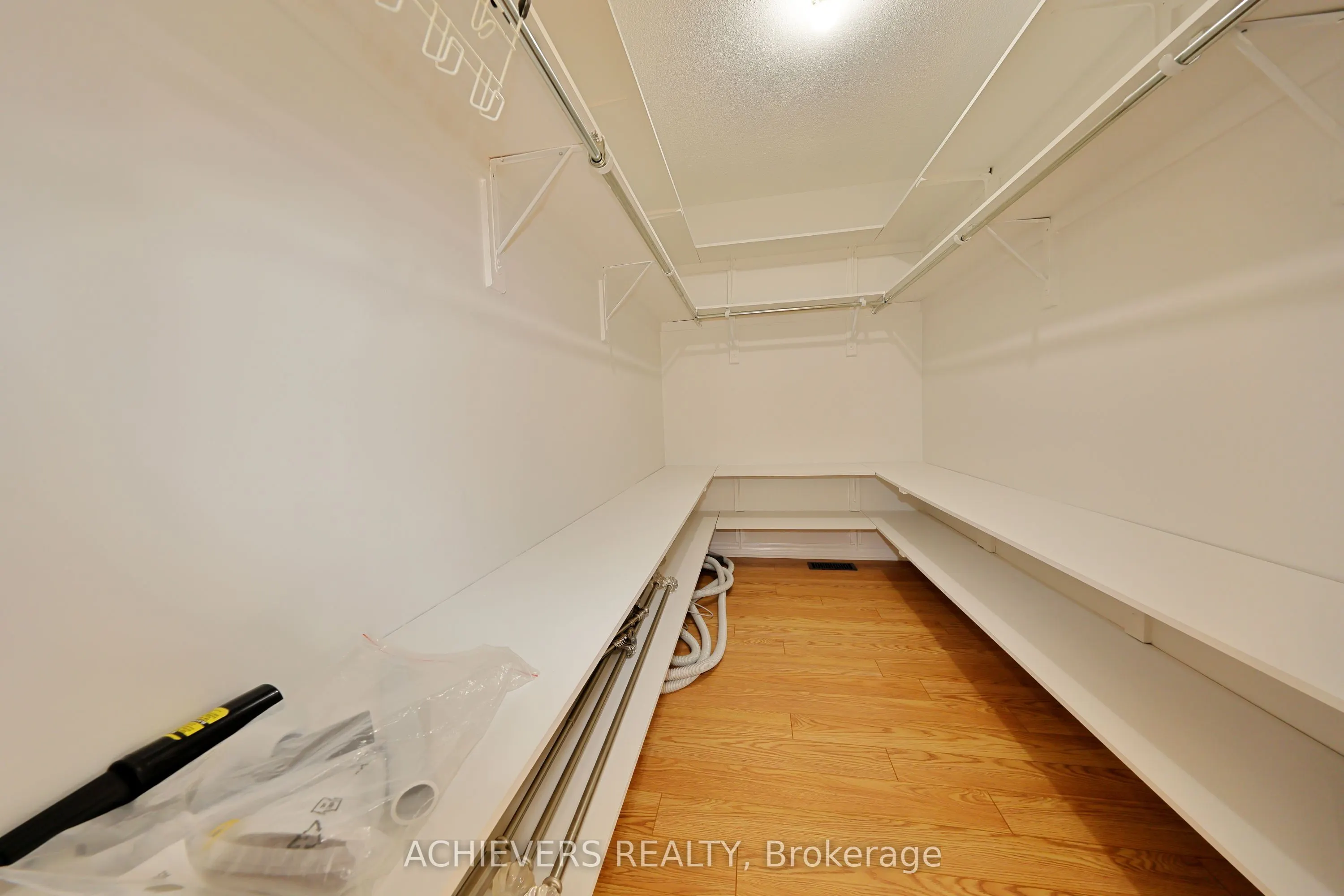 62 Sir Jacobs Crescent