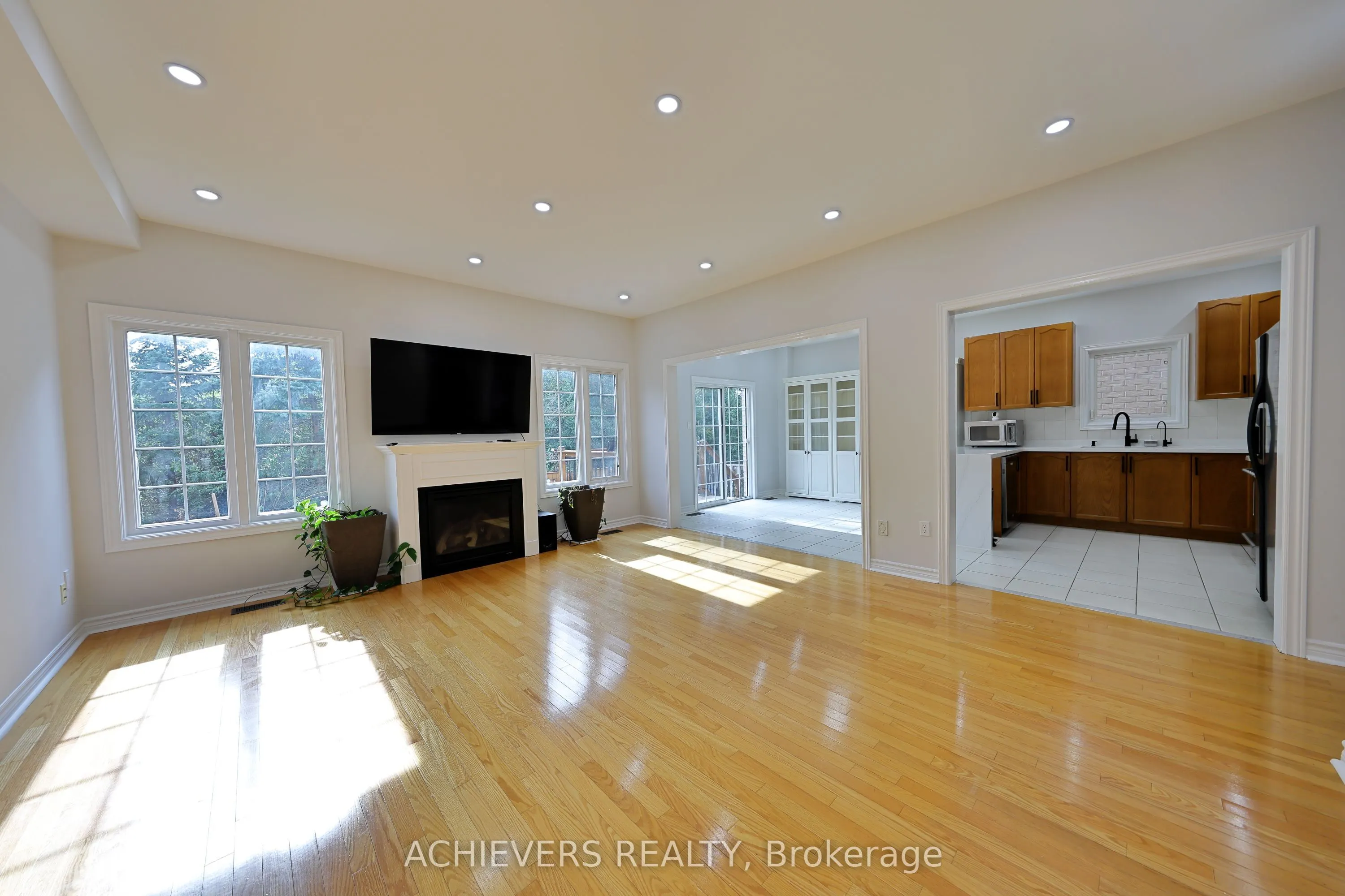 62 Sir Jacobs Crescent