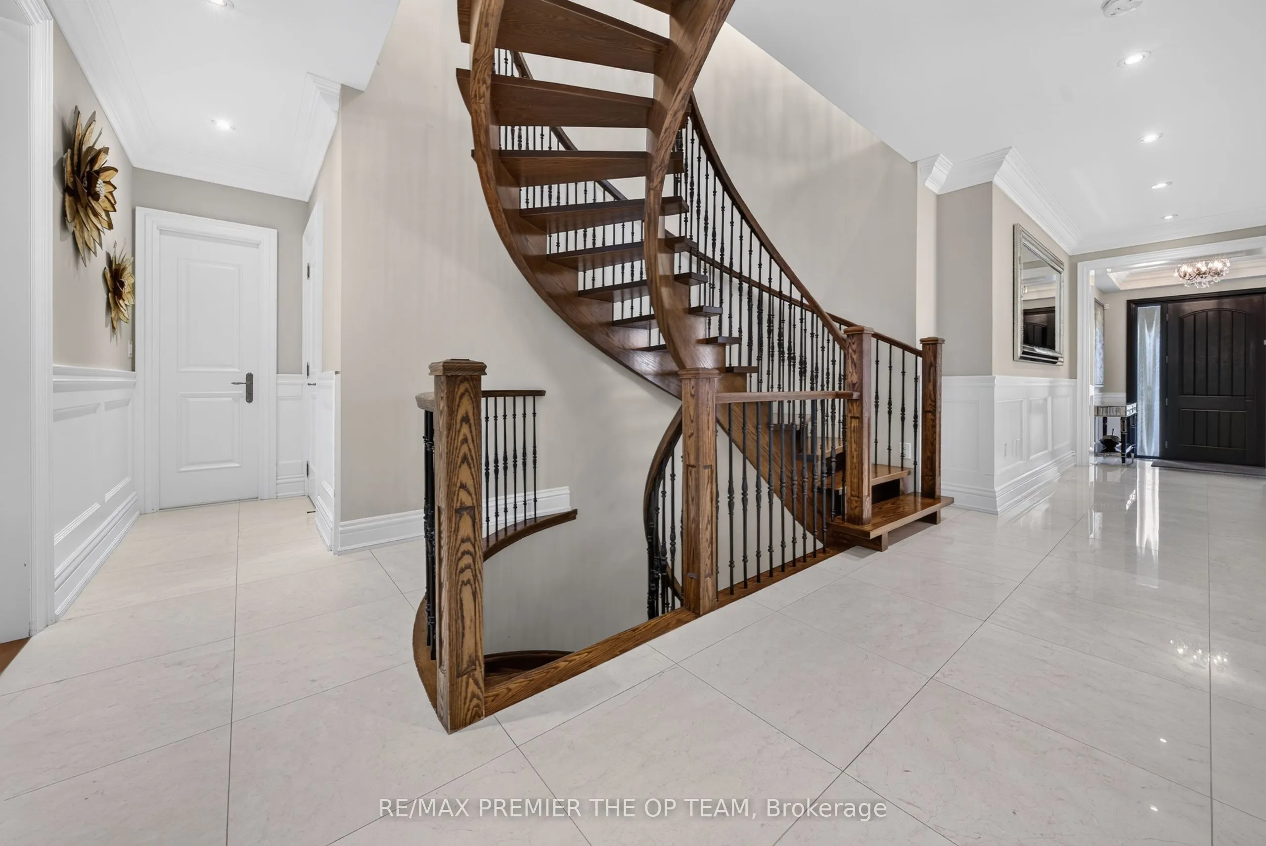 38 Gentle Fox Drive