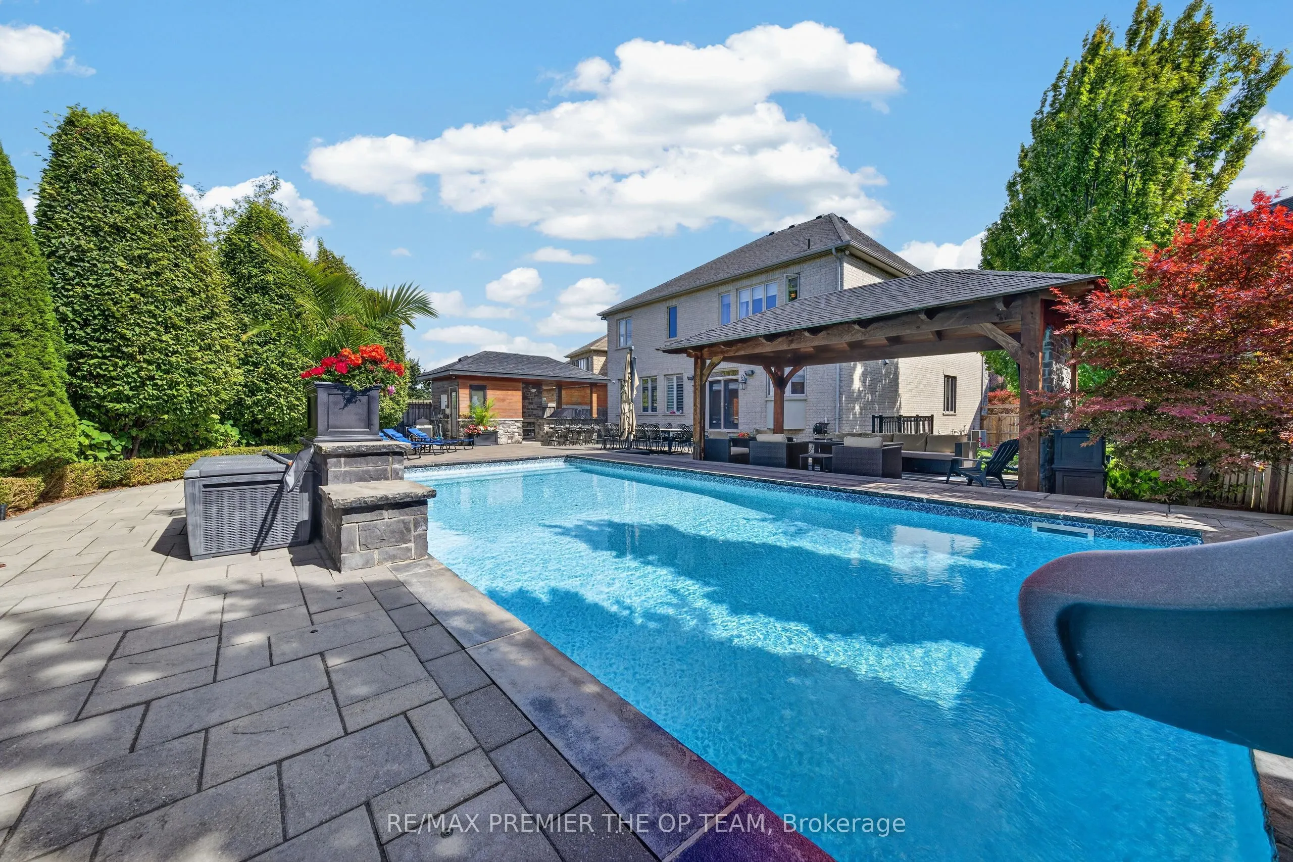 38 Gentle Fox Drive
