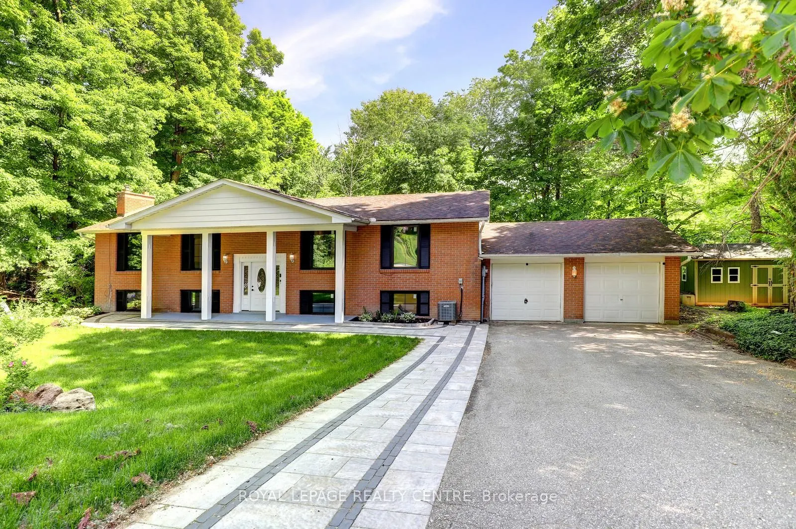 69 Glenda Jane Drive