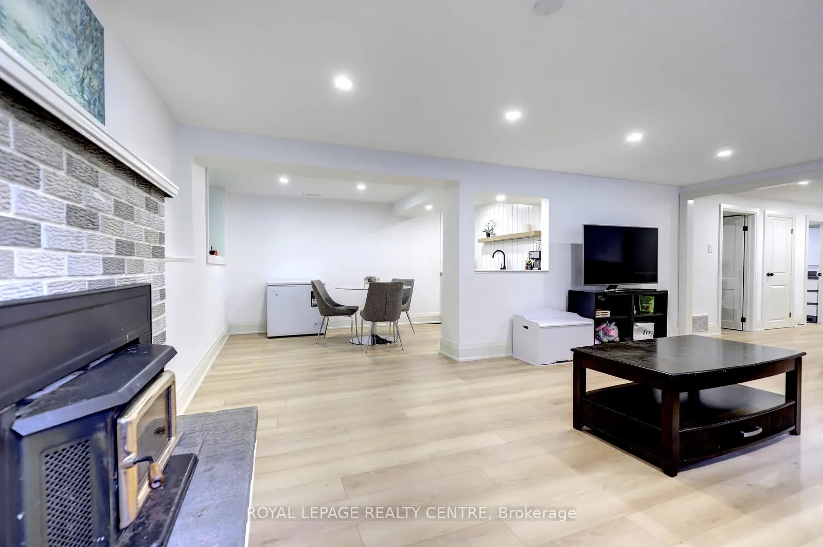 69 Glenda Jane Drive