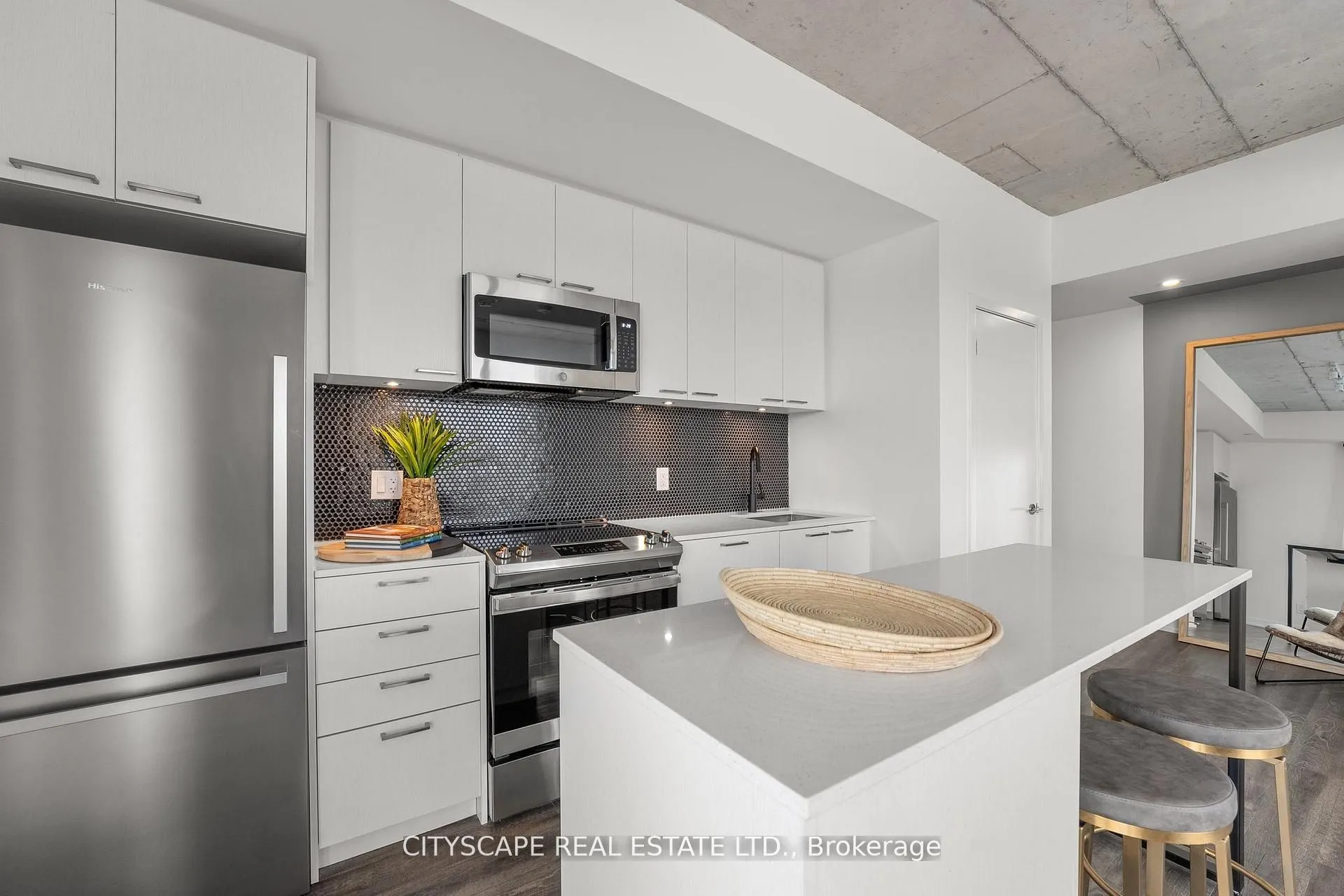 1808 St. Clair Avenue W #1010