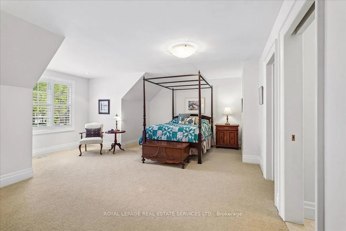 1726 The Pines