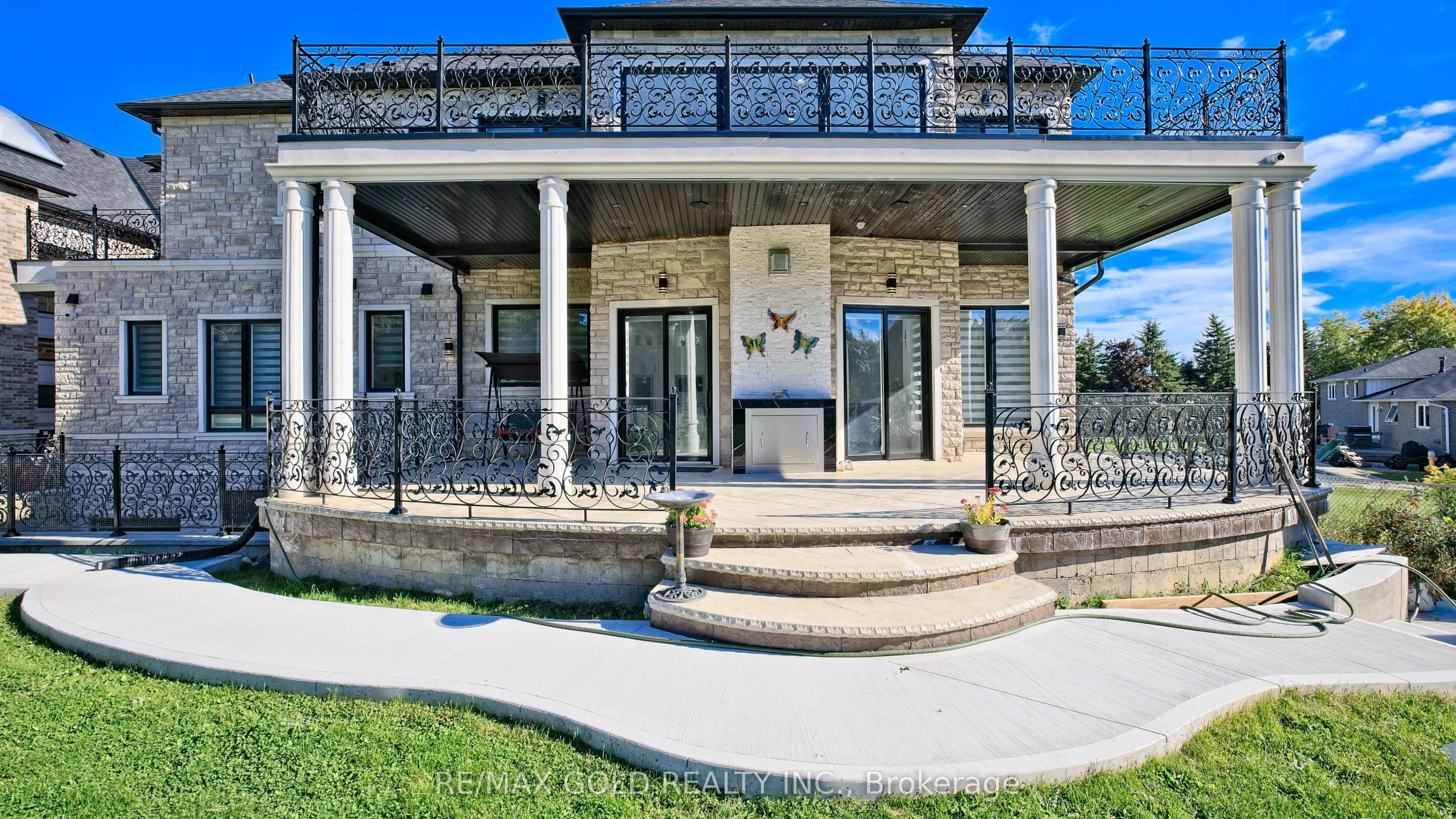 2874 Charleston Side Road